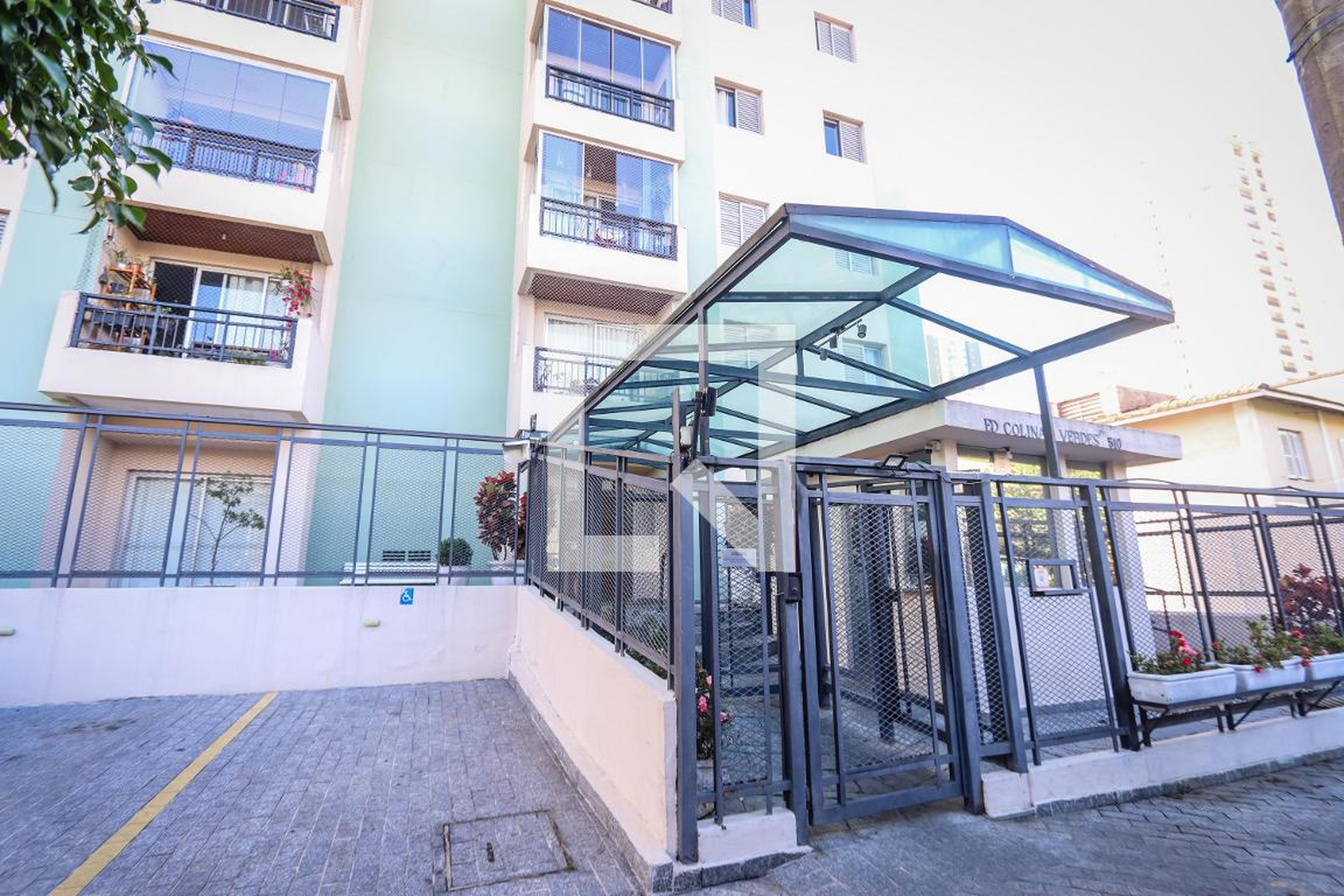 Fachada do Prédio Condomínio Colinas Verdes