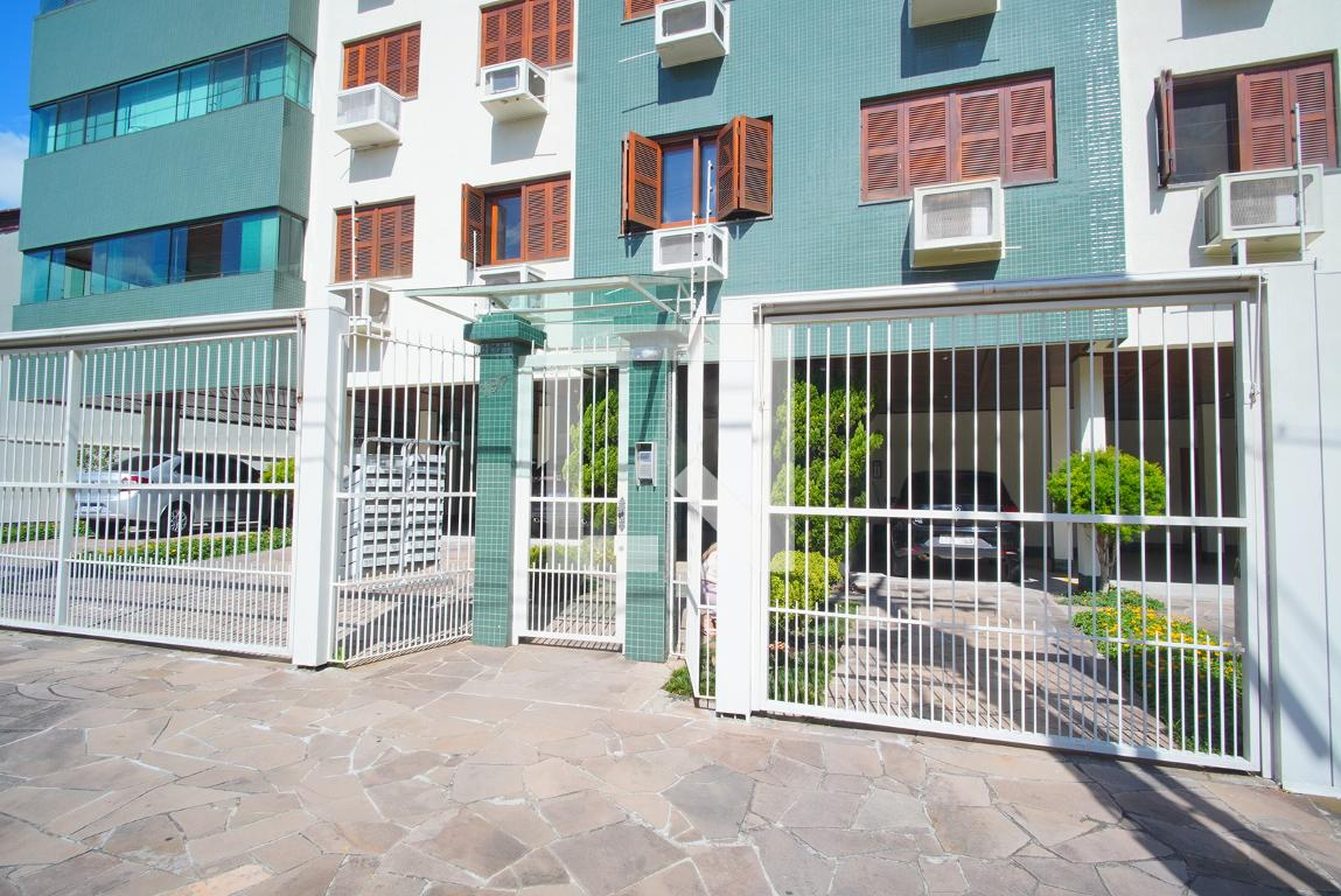 Fachada Condomínio Por do Sol II