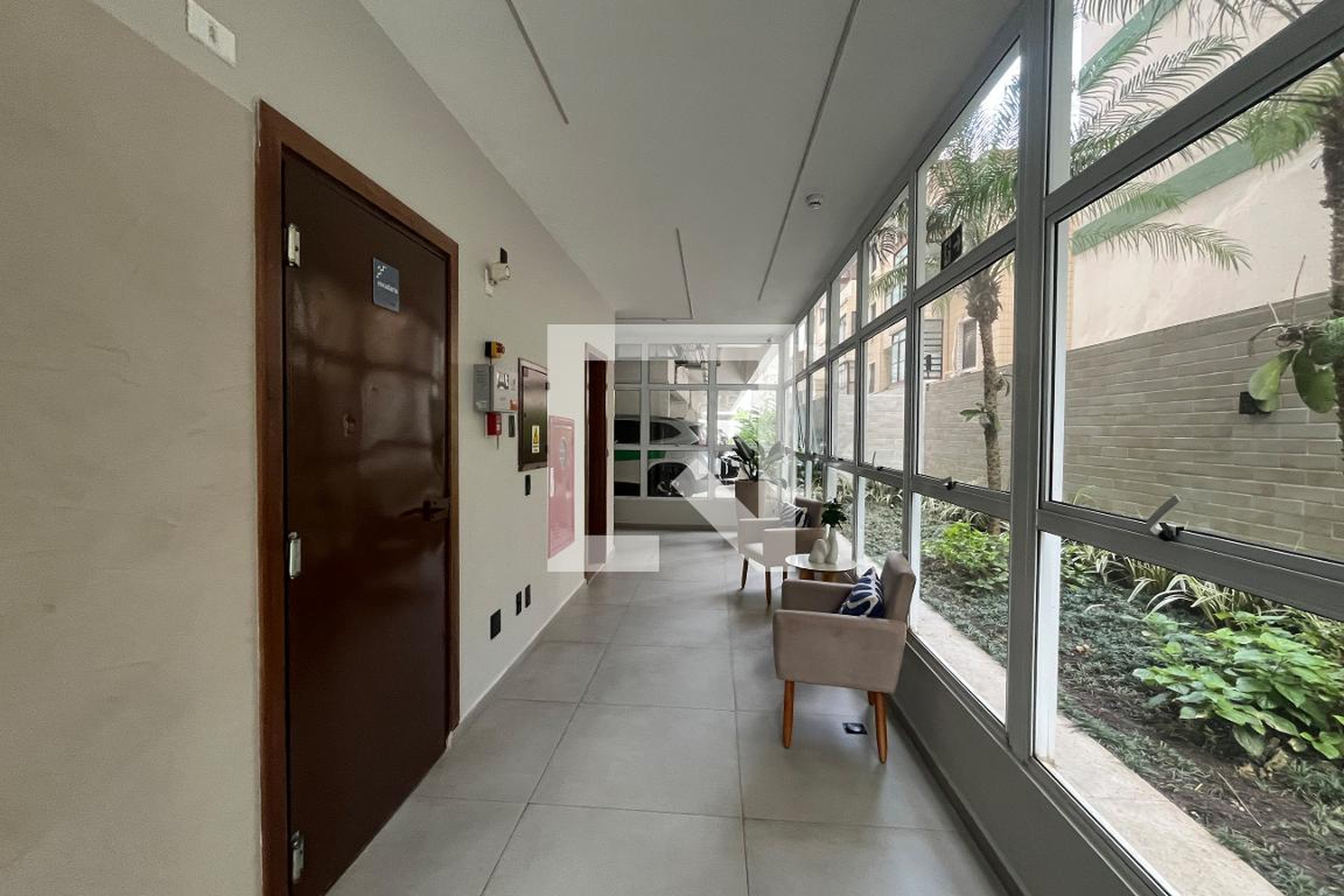 Hall de entrada - JOY