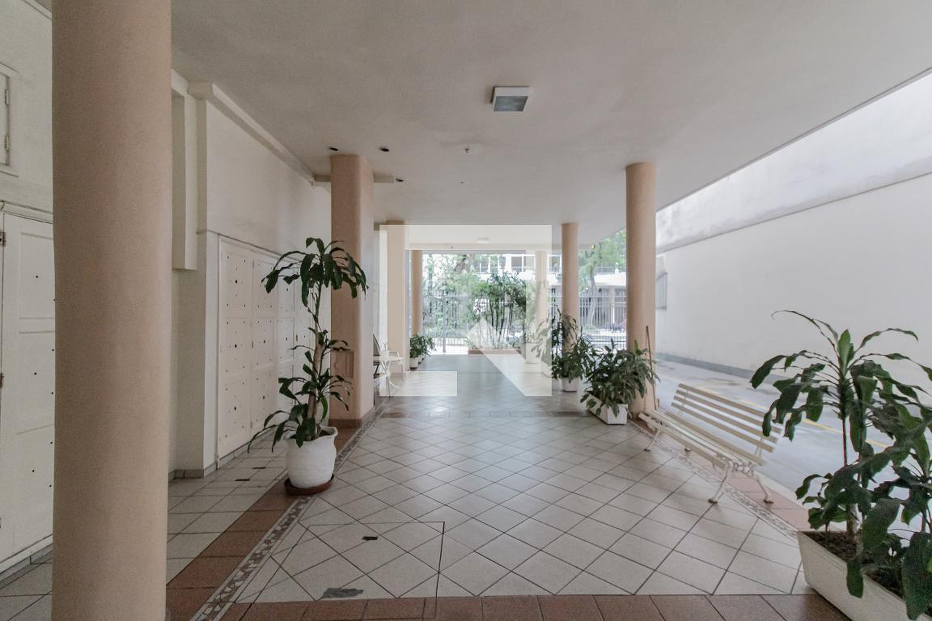 Hall de entrada - Edifício Itaimbé