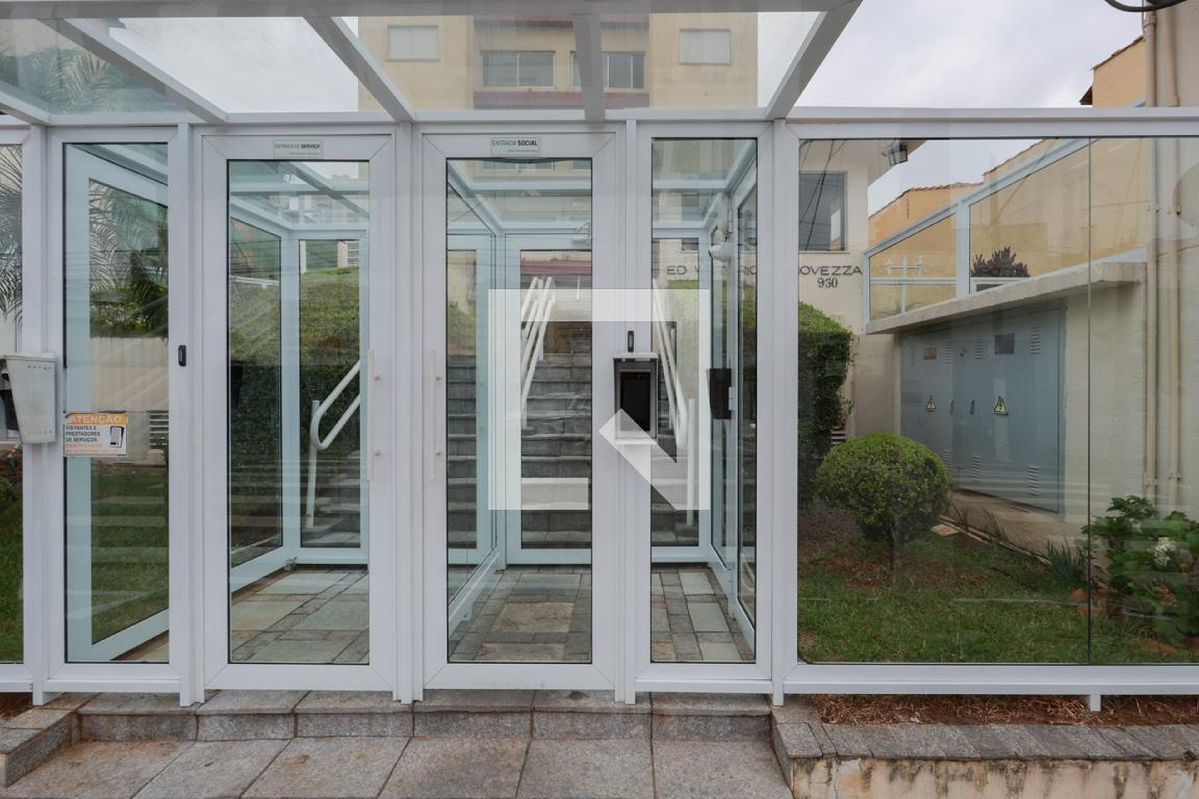 Fachada do condomínio Edificio Victorio Alpiovezza