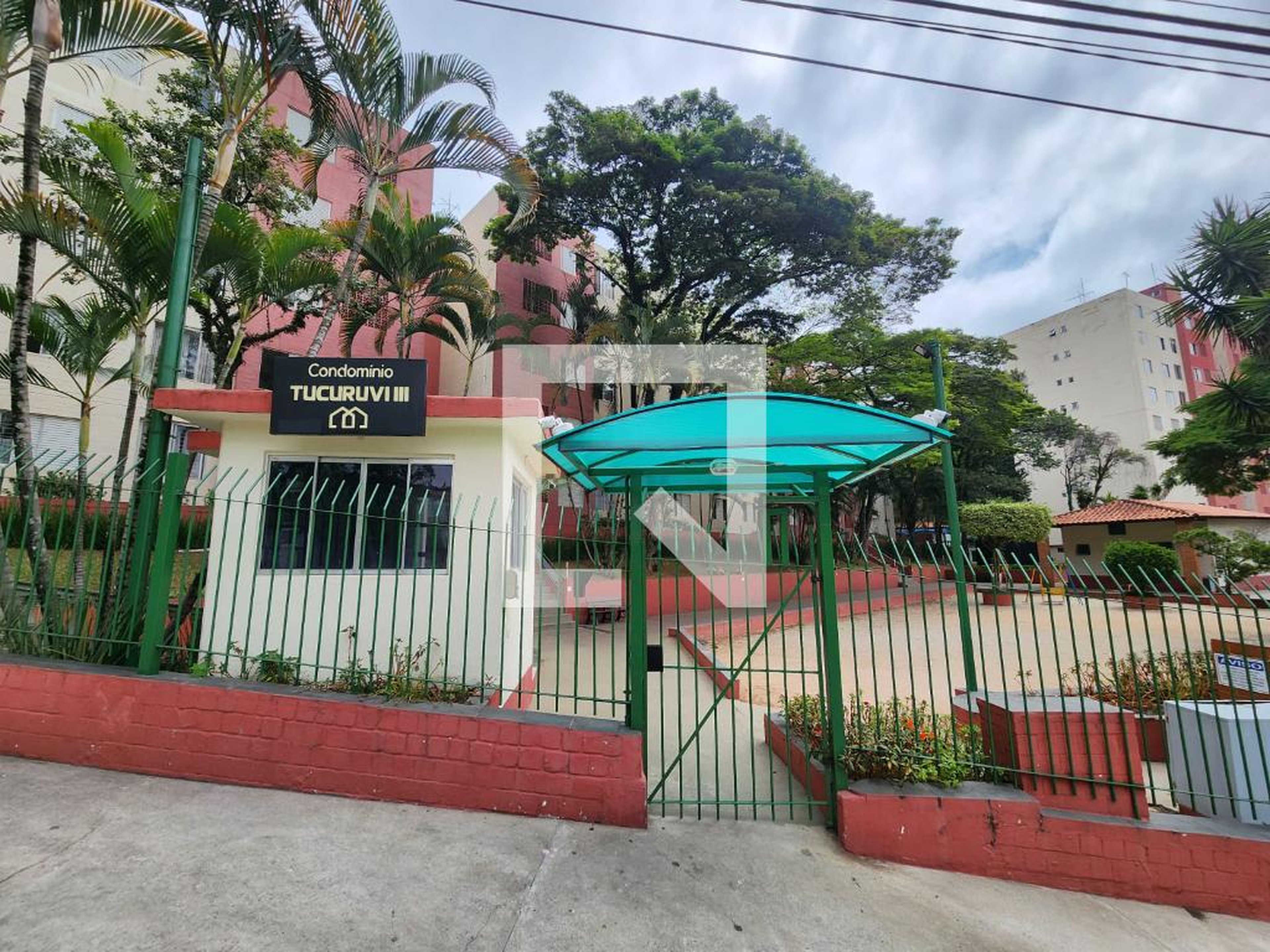 Fachada Condomínio Conjunto Habitacional Tucuruvi III