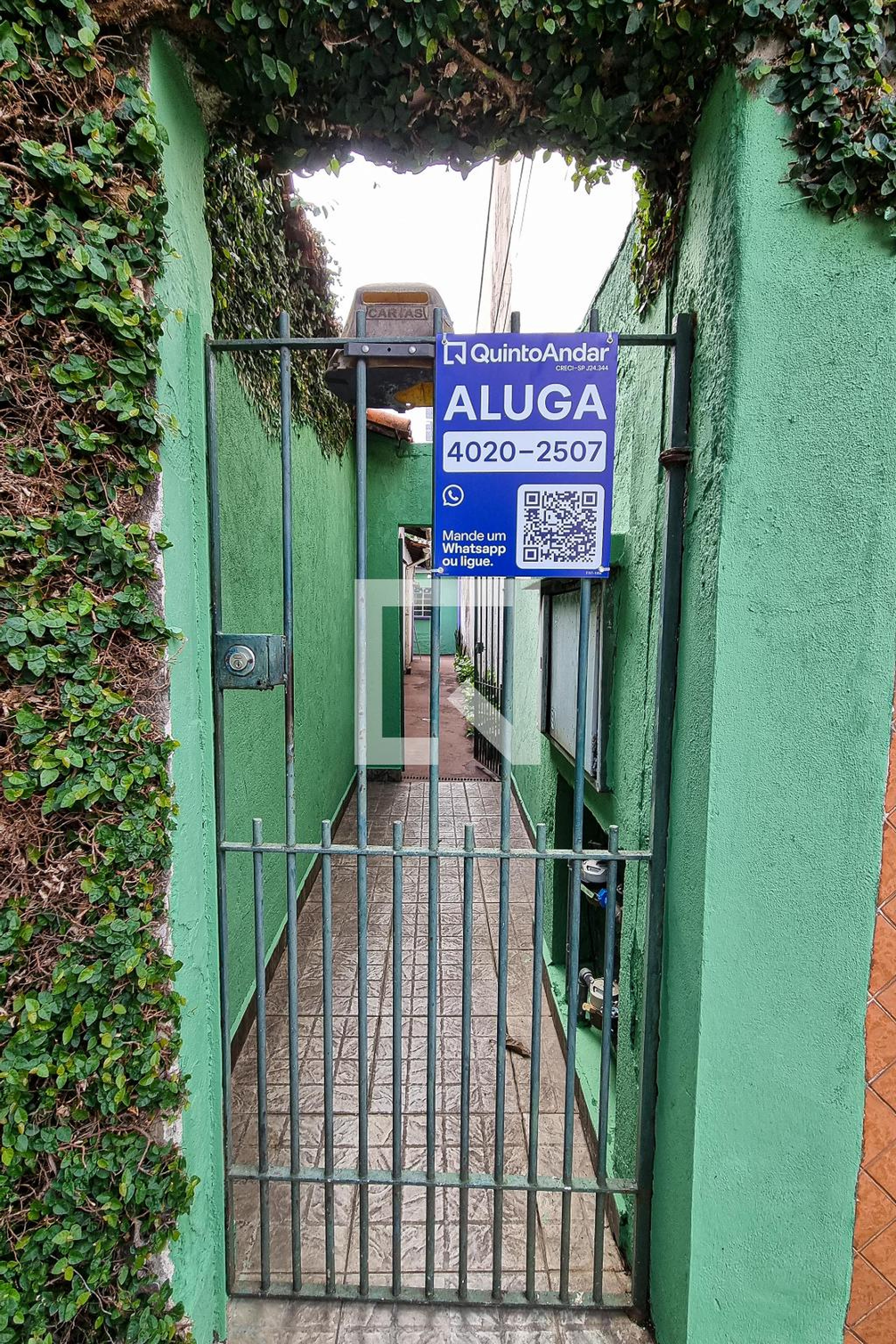 Fachada Condomínio em Rua Coelho Barradas, 203