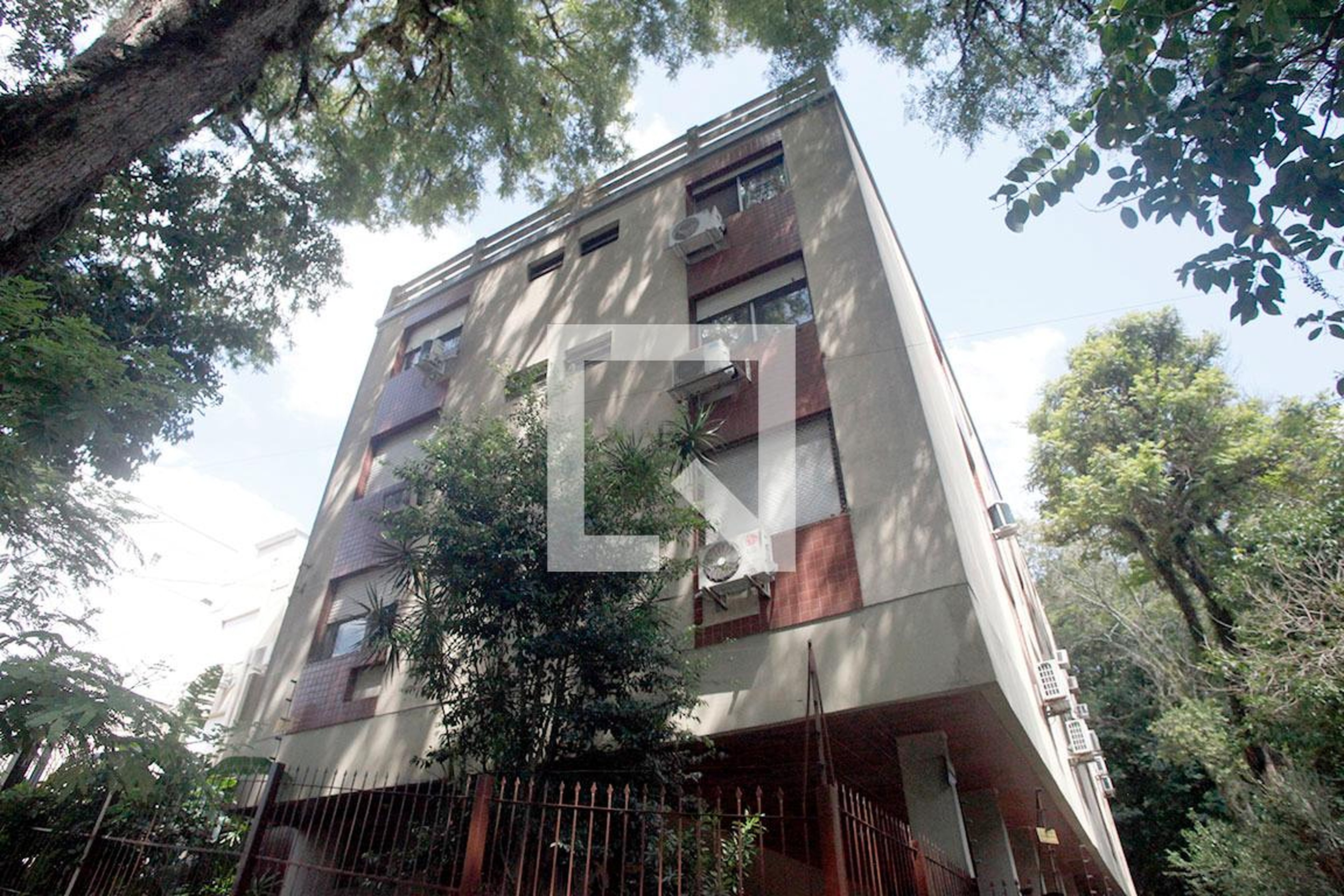 Fachada Condomínio em Avenida Alegrete, 245