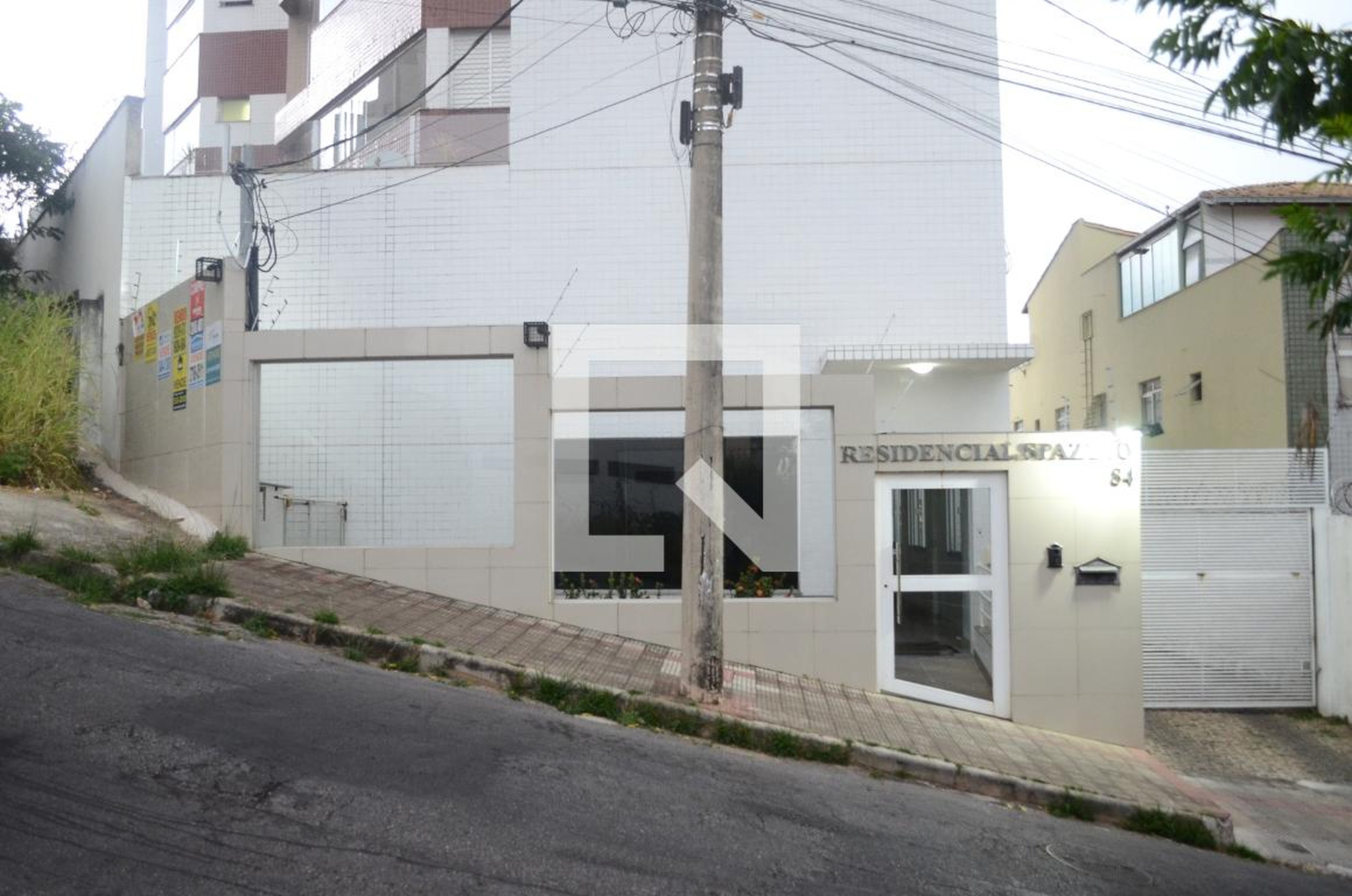 Fachada do Prédio Condomínio em Rua Professor Nardelli Benfica, 84