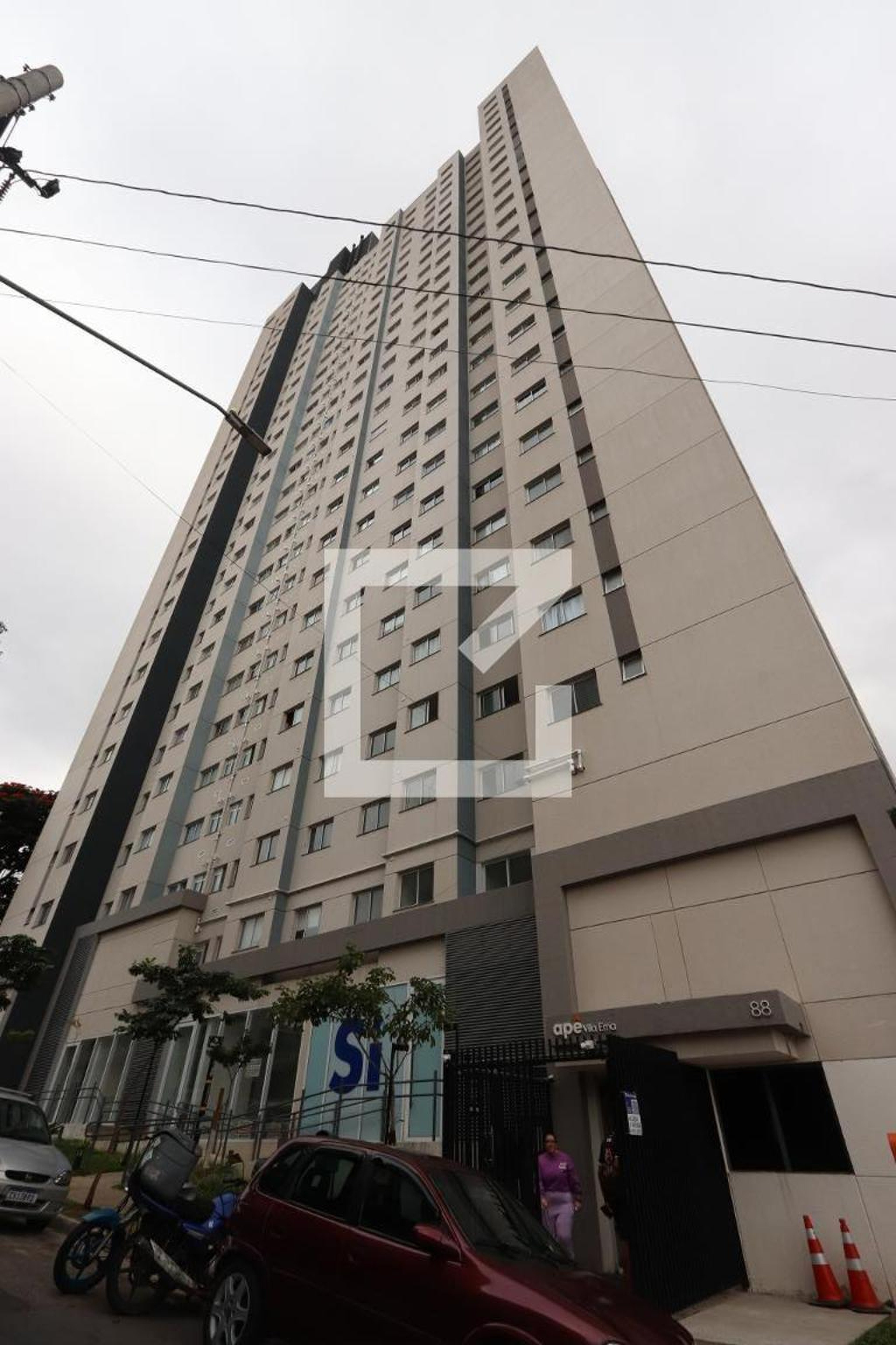 Fachada do Prédio Condomínio Apê Vila Ema