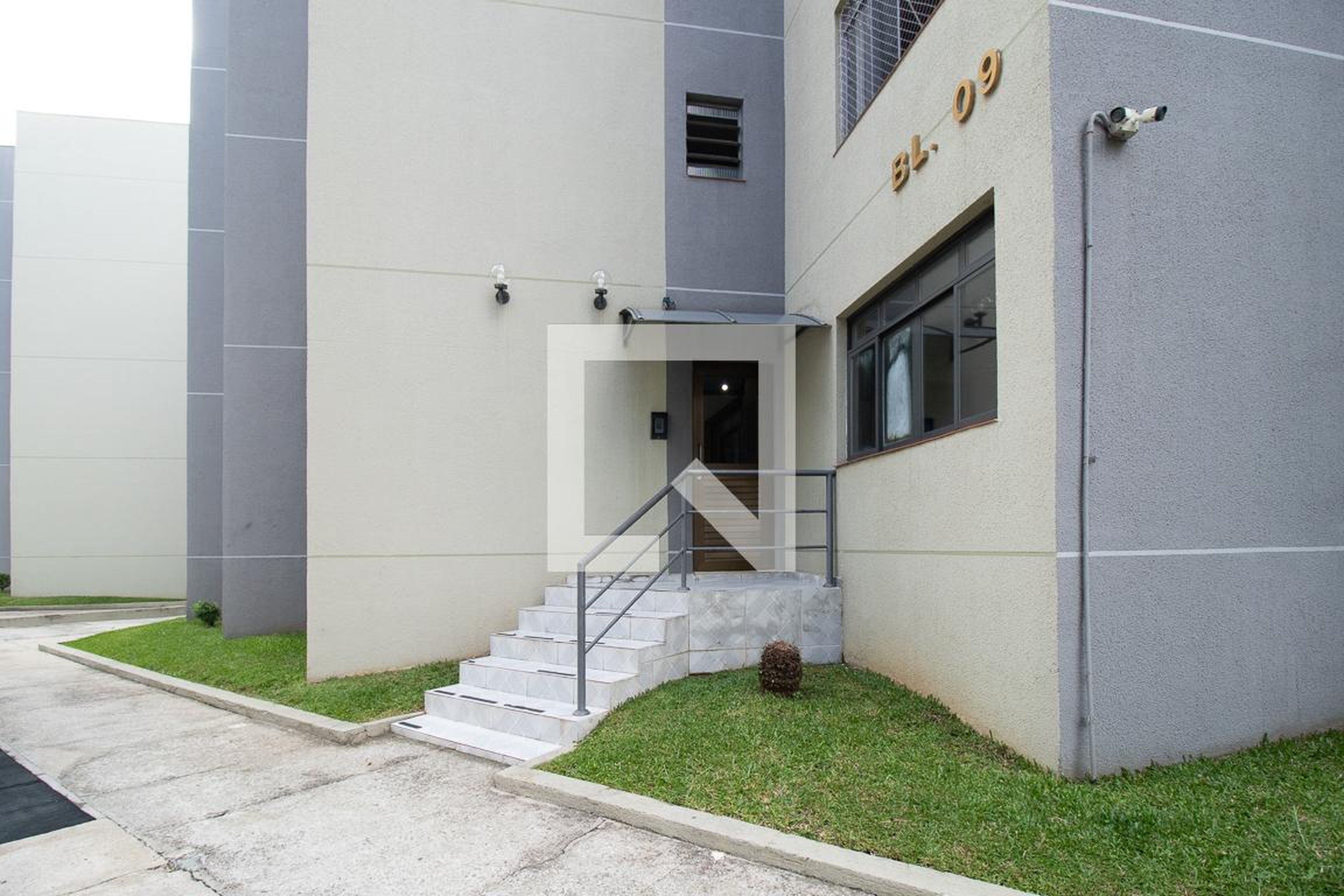 Entrada Condomínio em Rua Lothário Boutin, 171