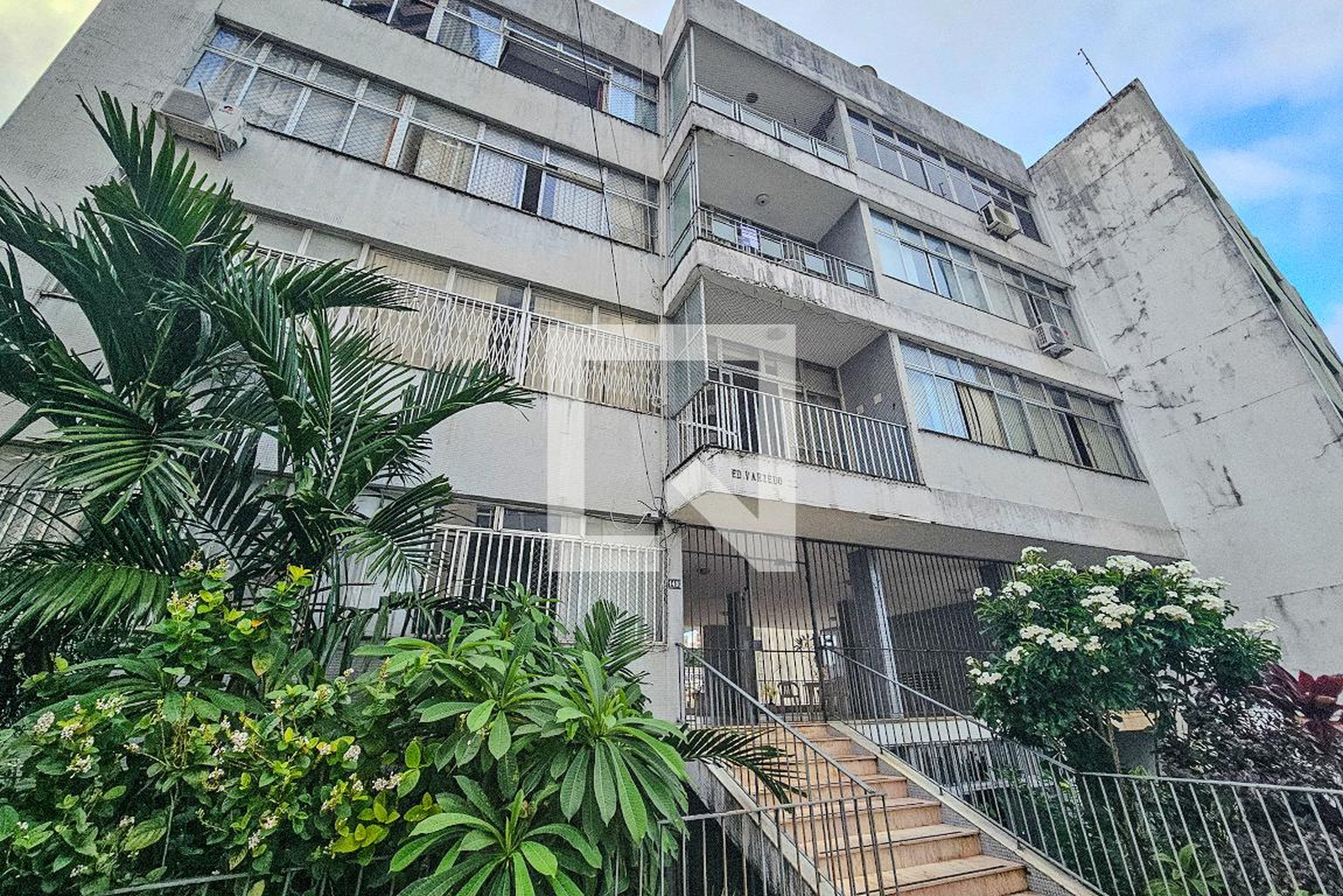 Fachada Condomínio em Rua Comendador Horácio Urpia Júnior, 149