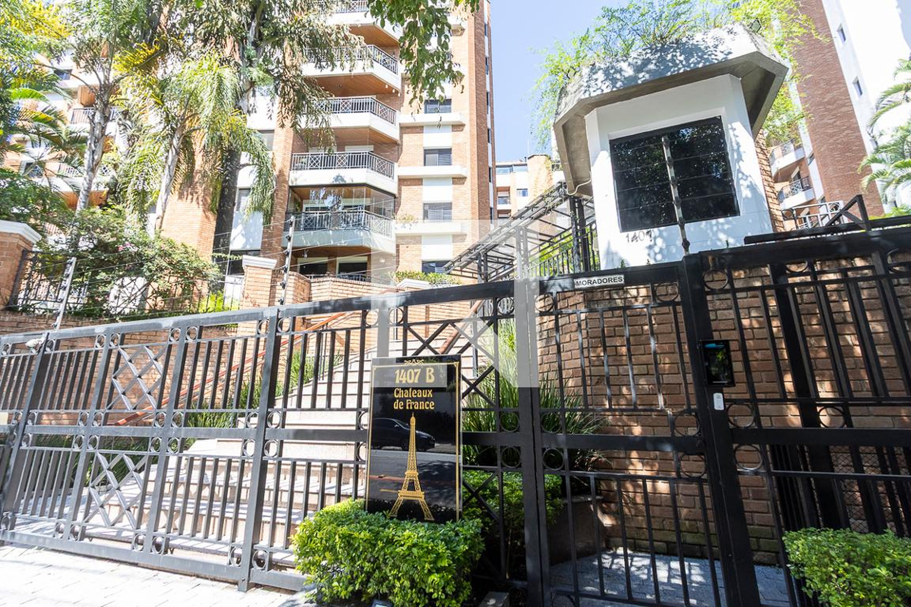 Fachada do Condomínio Condomínio em Rua Passo da Pátria, 1407B