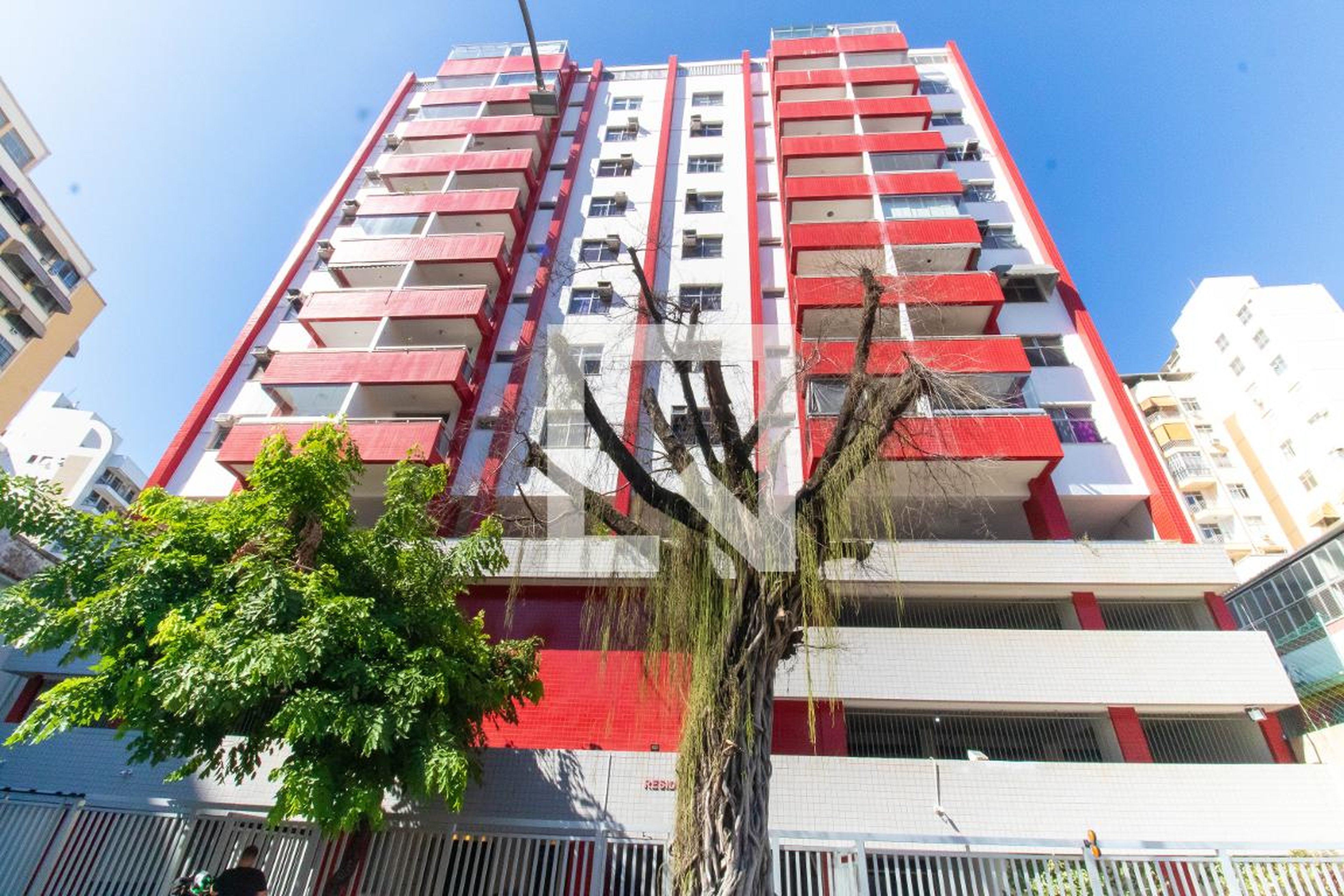 Fachada Residencial Center