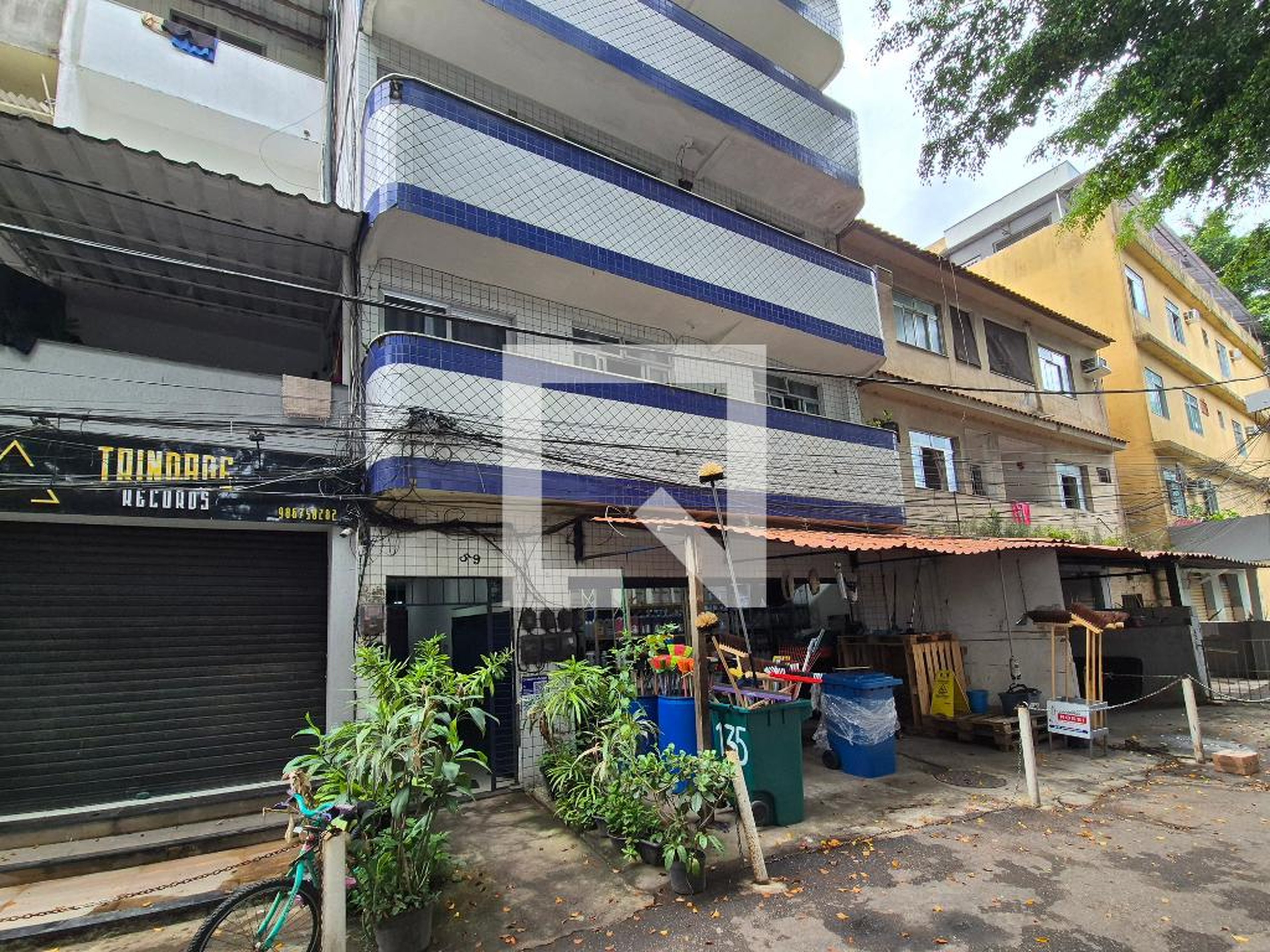 Fachada Condomínio em Avenida Canal das Taxas, 59