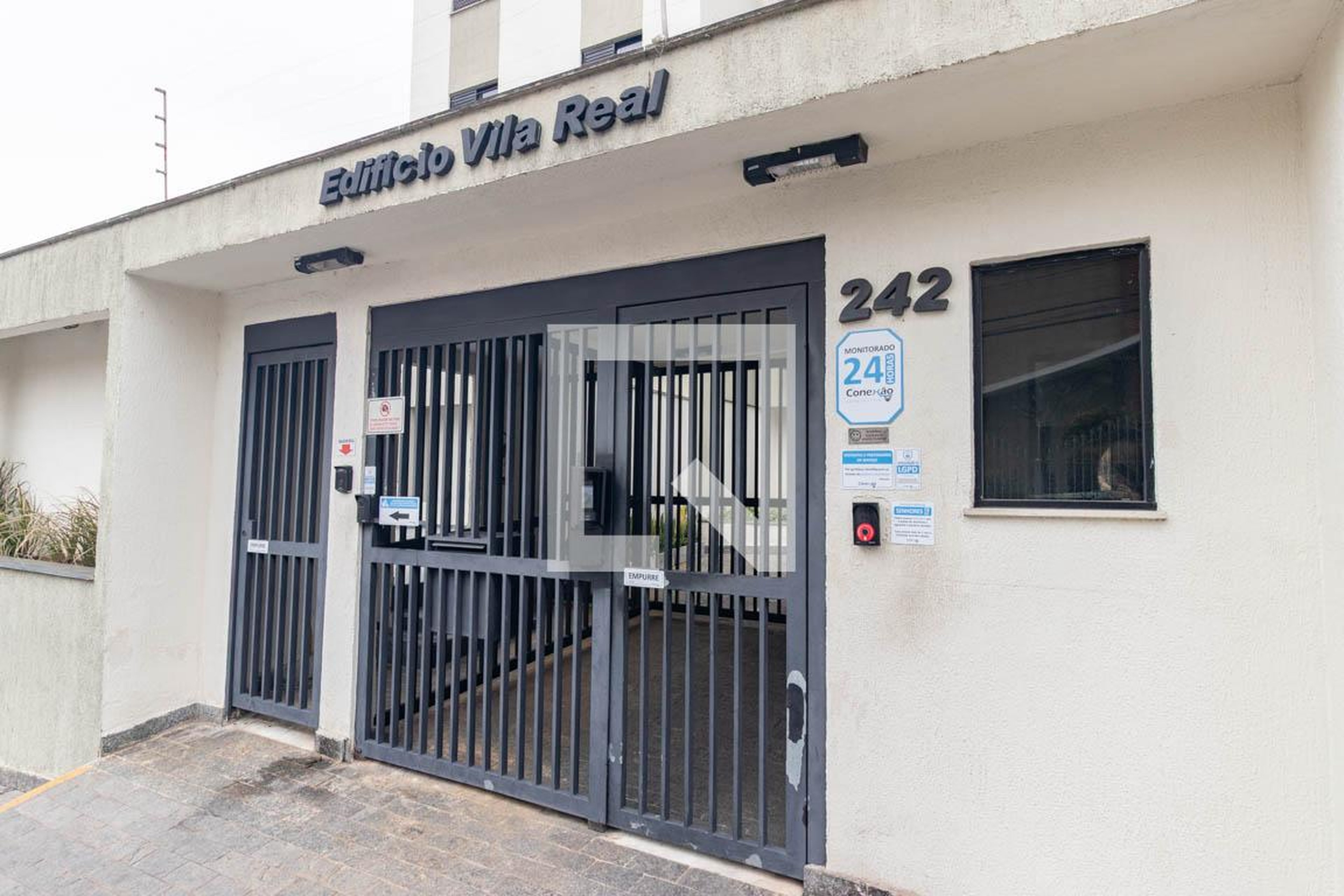 Fachada Condomínio Vila Real