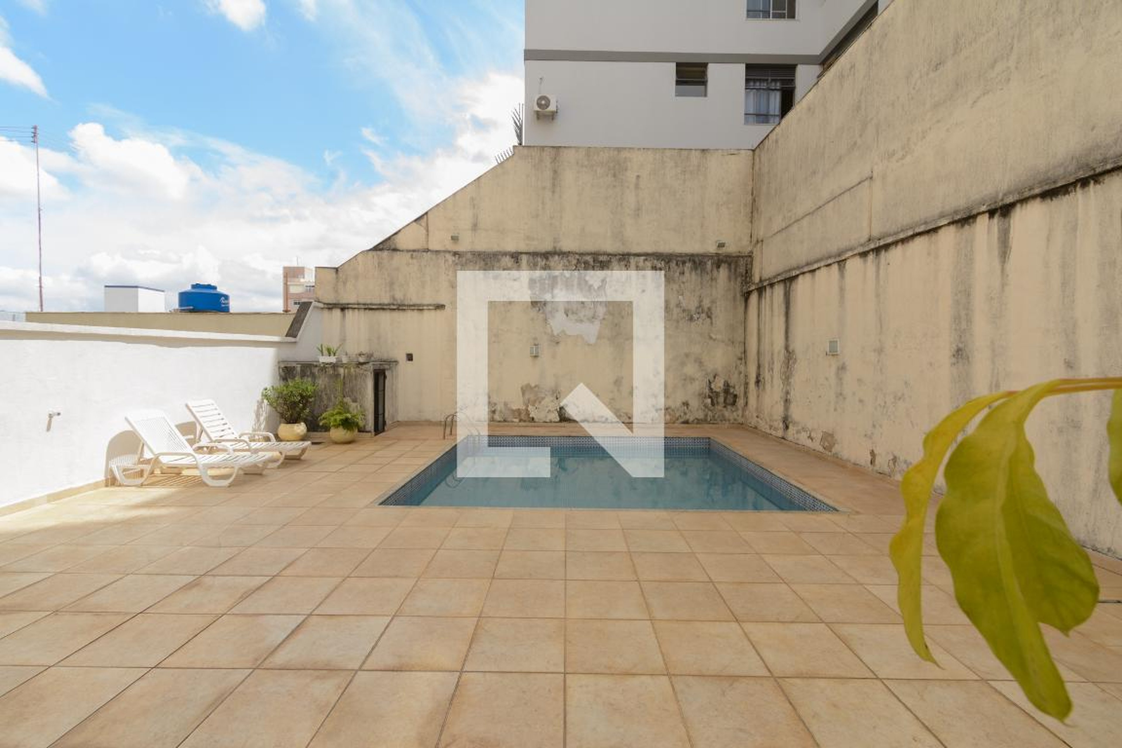 Piscina - Edifício Cláudia Regina