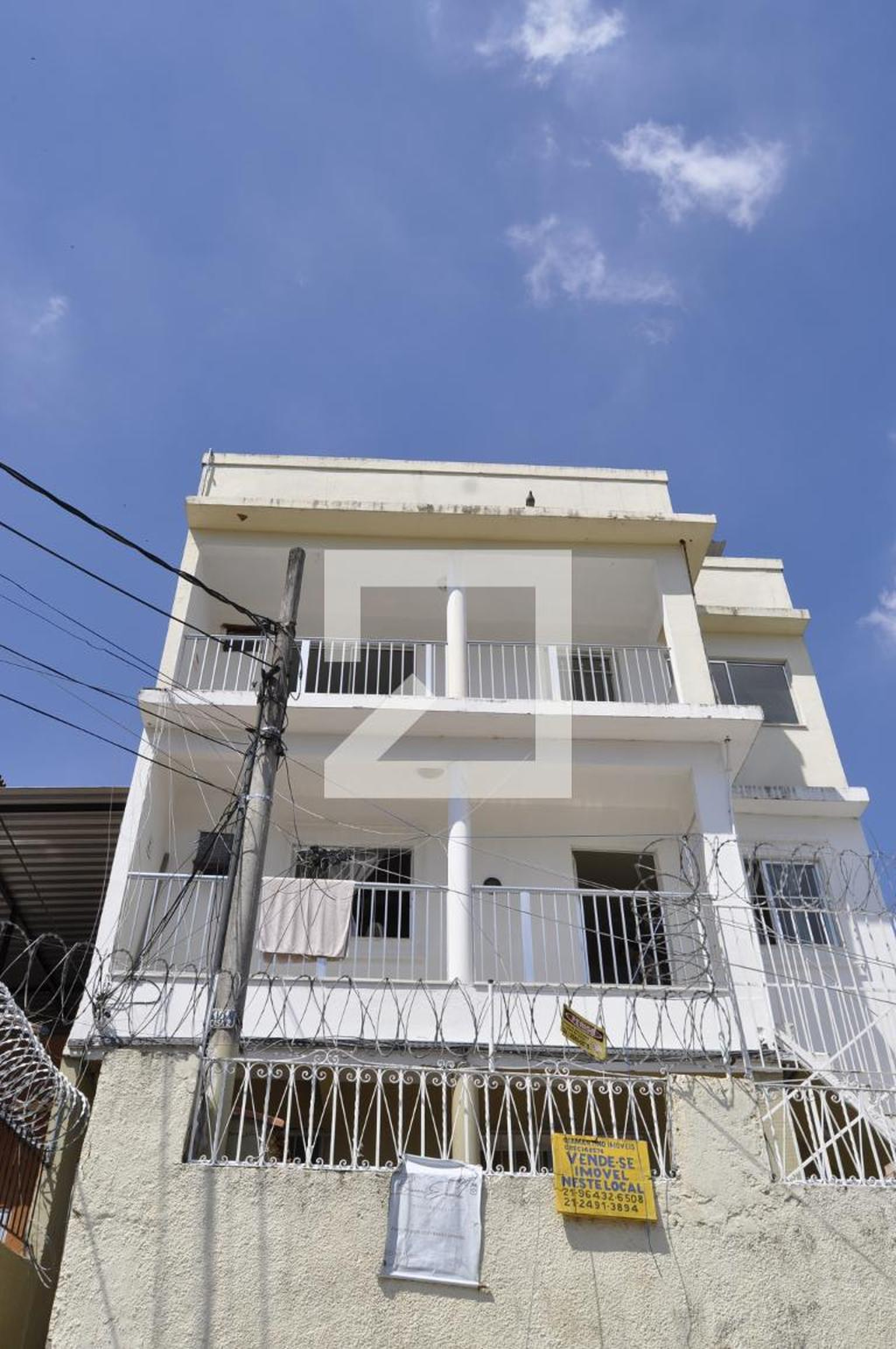 Fachada Condomínio Esmeraldino