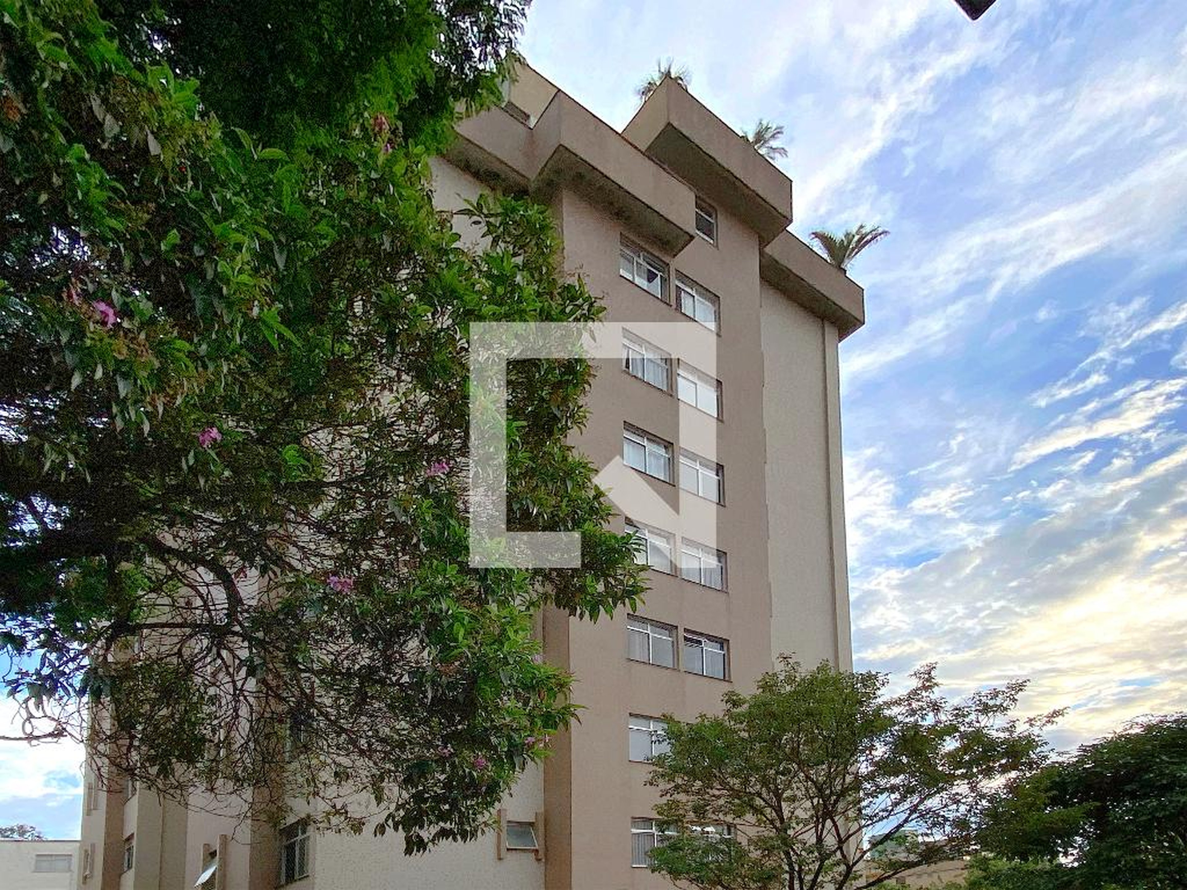 Fachada Condomínio em Rua Carlos Gomes, 177