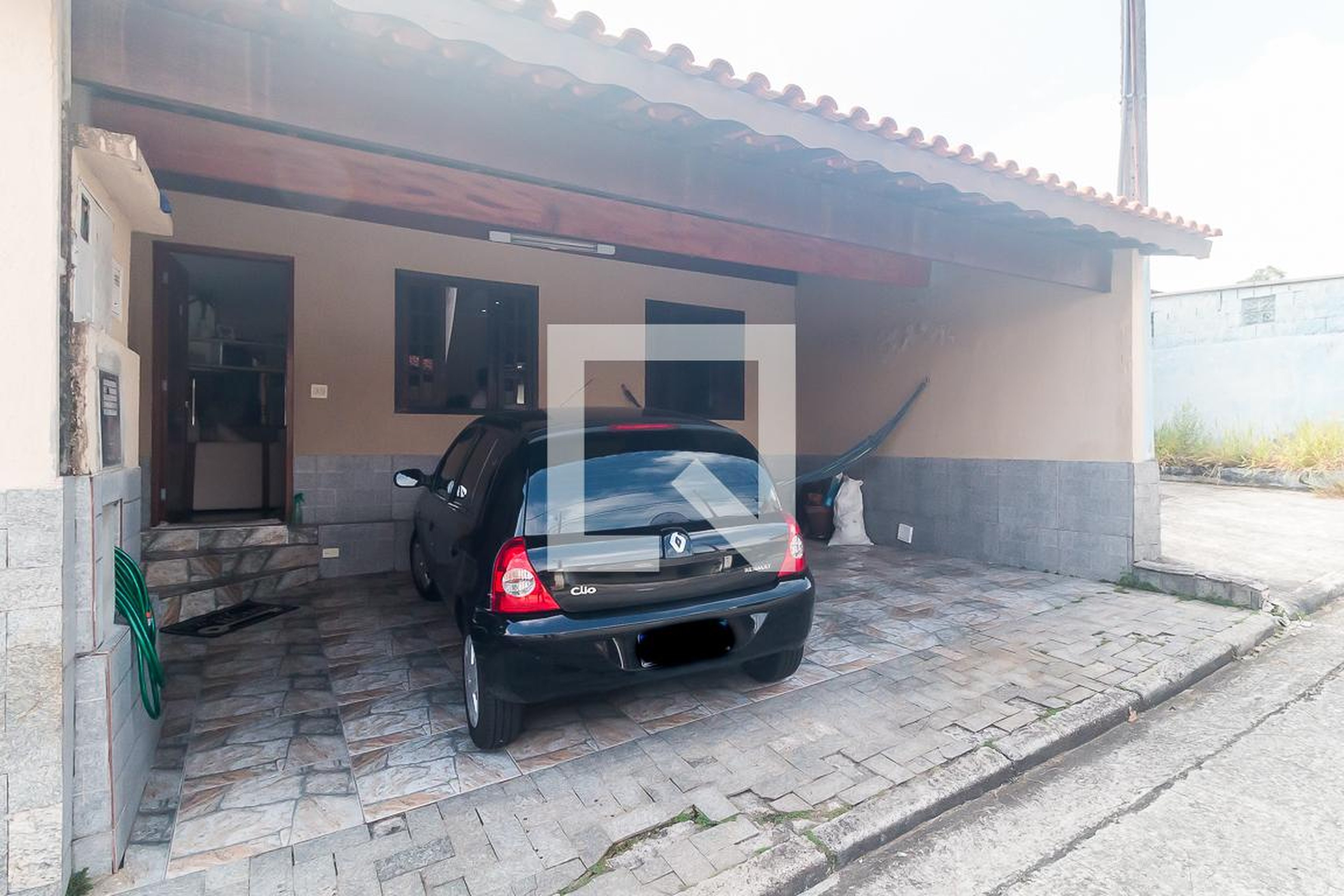 Fachada Condomínio em Rua Monte Gollan, 355