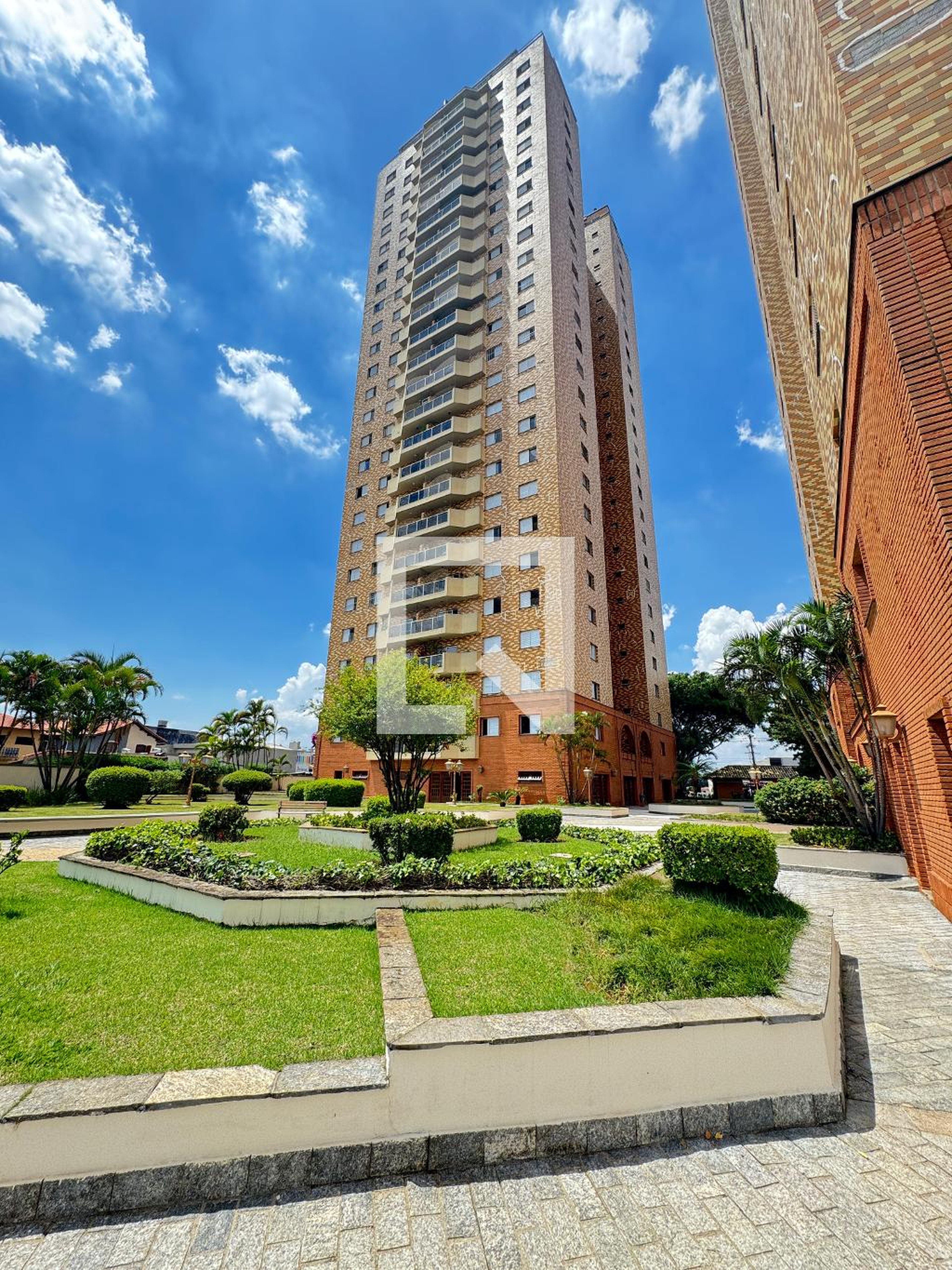 Fachada Condomínio Mansão Butantã