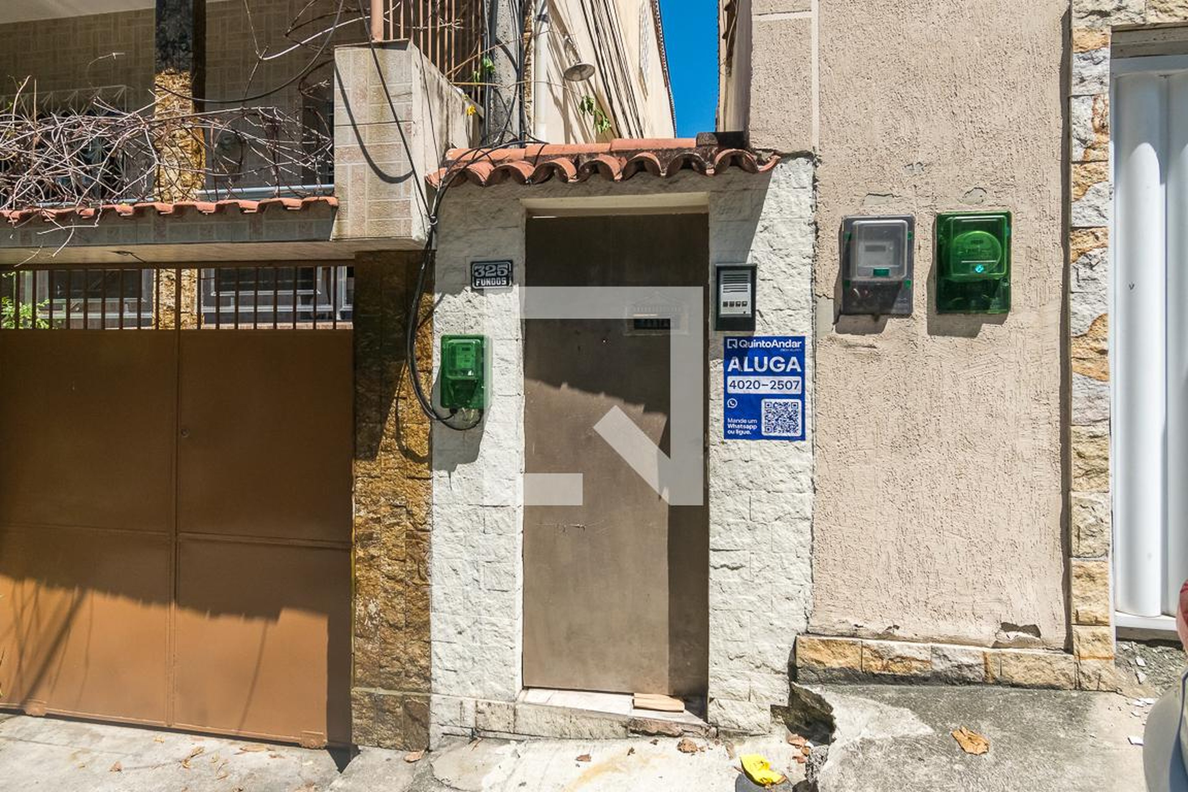 Fachada Condomínio em Rua Enes Filho, 325