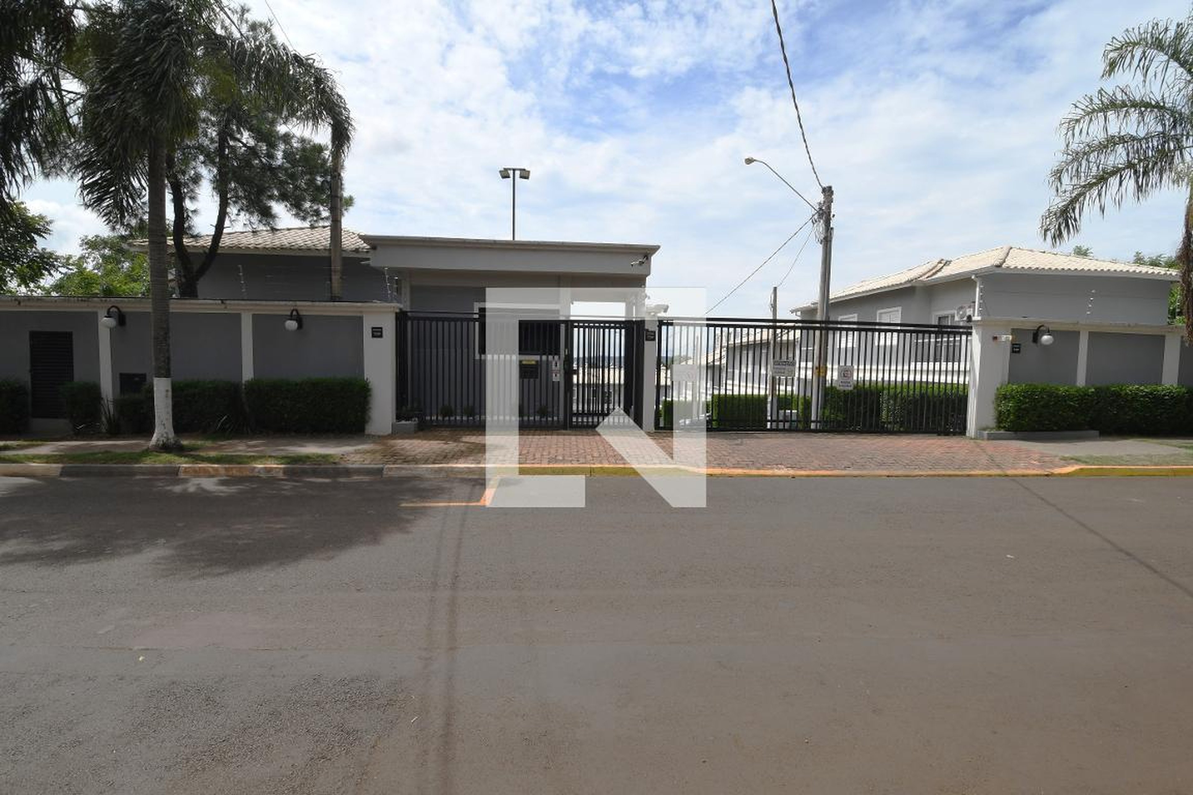 Fachada Condomínio Village Victória