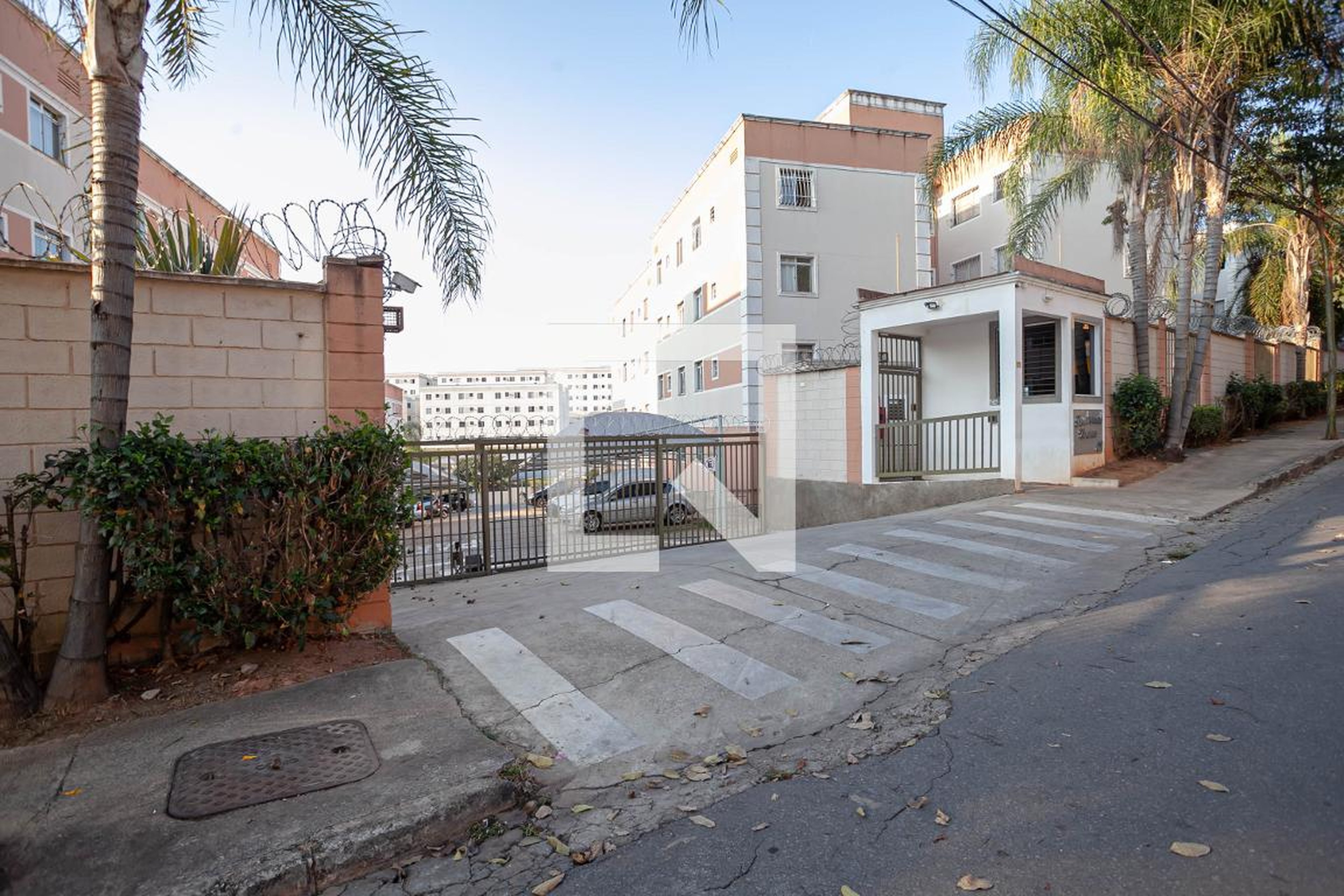 Fachada Residencial Parque Corona