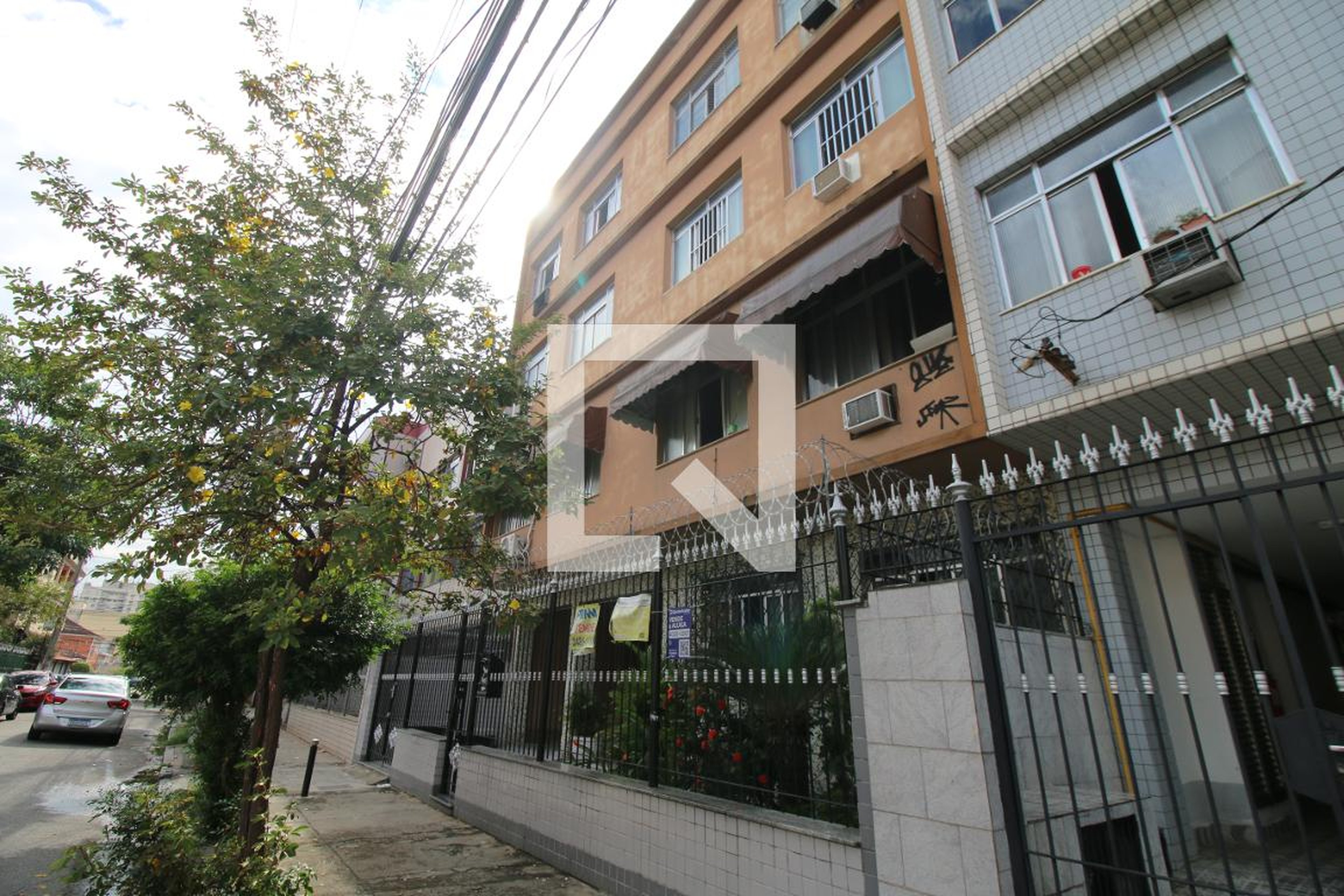 Fachada do Prédio Condomínio em Rua General Otávio Póvoa, 285