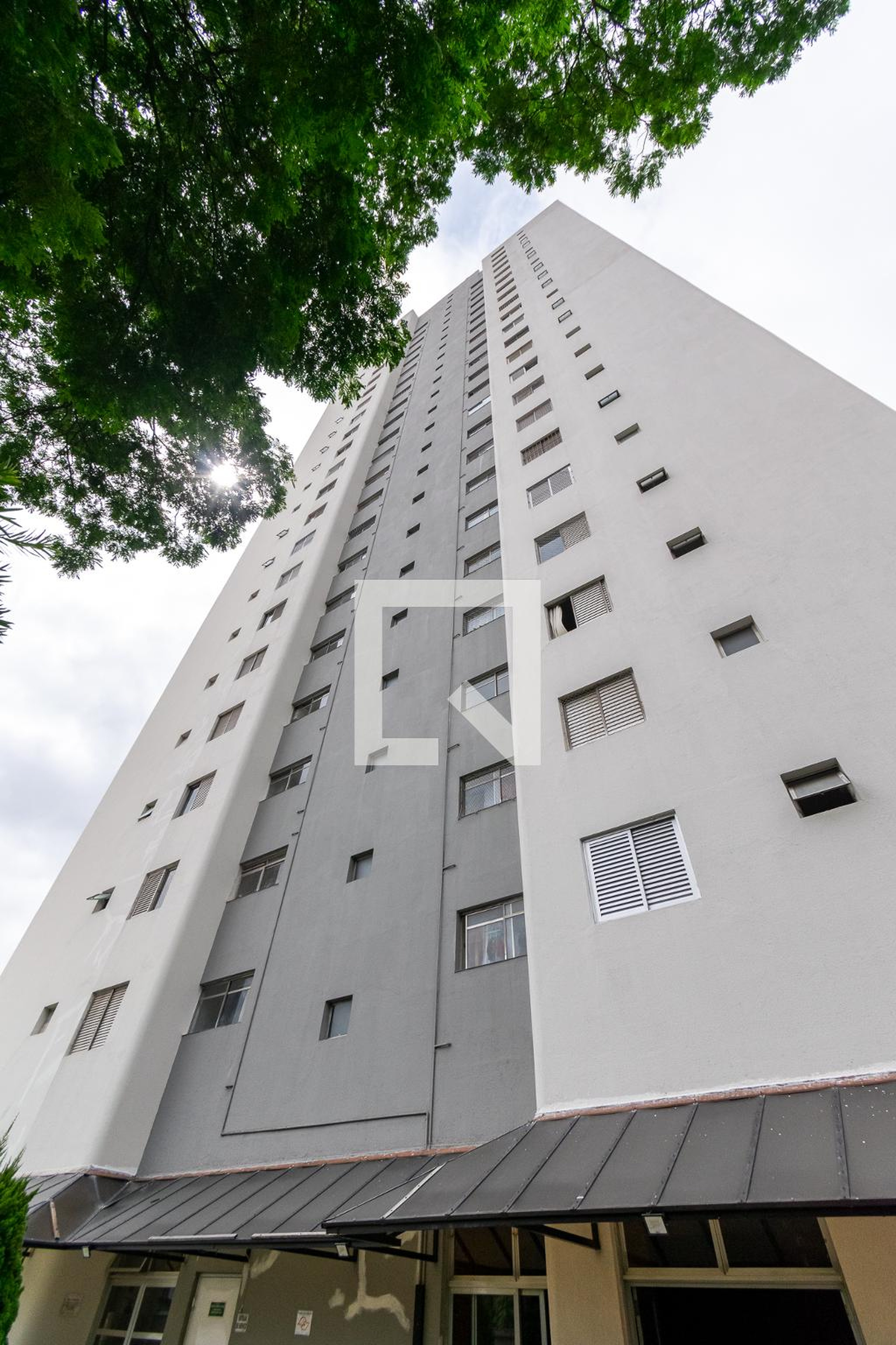 Fachada Condomínio em Avenida Santa Catarina, 1351