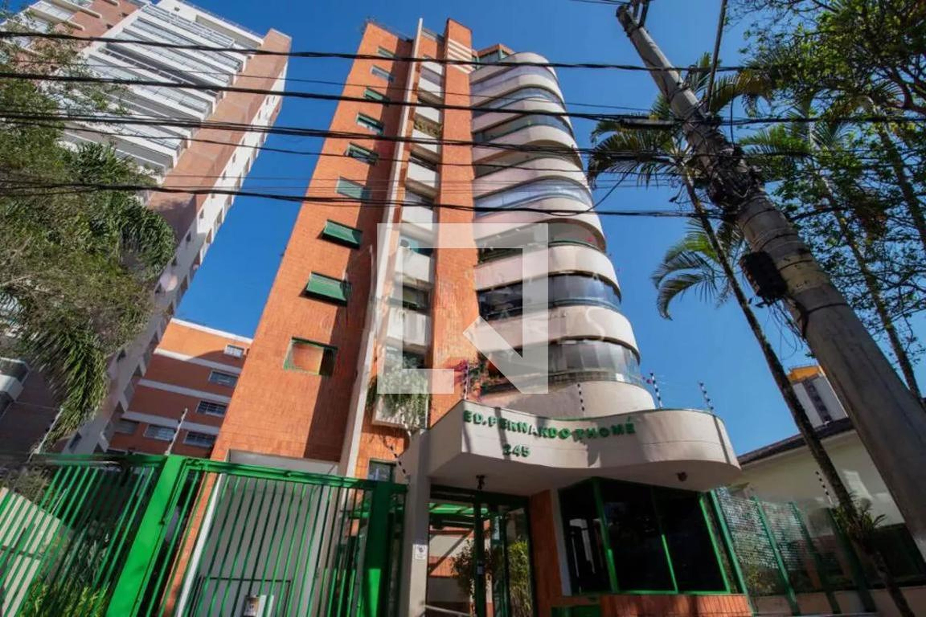 Fachada Condomínio Fernando Thomé