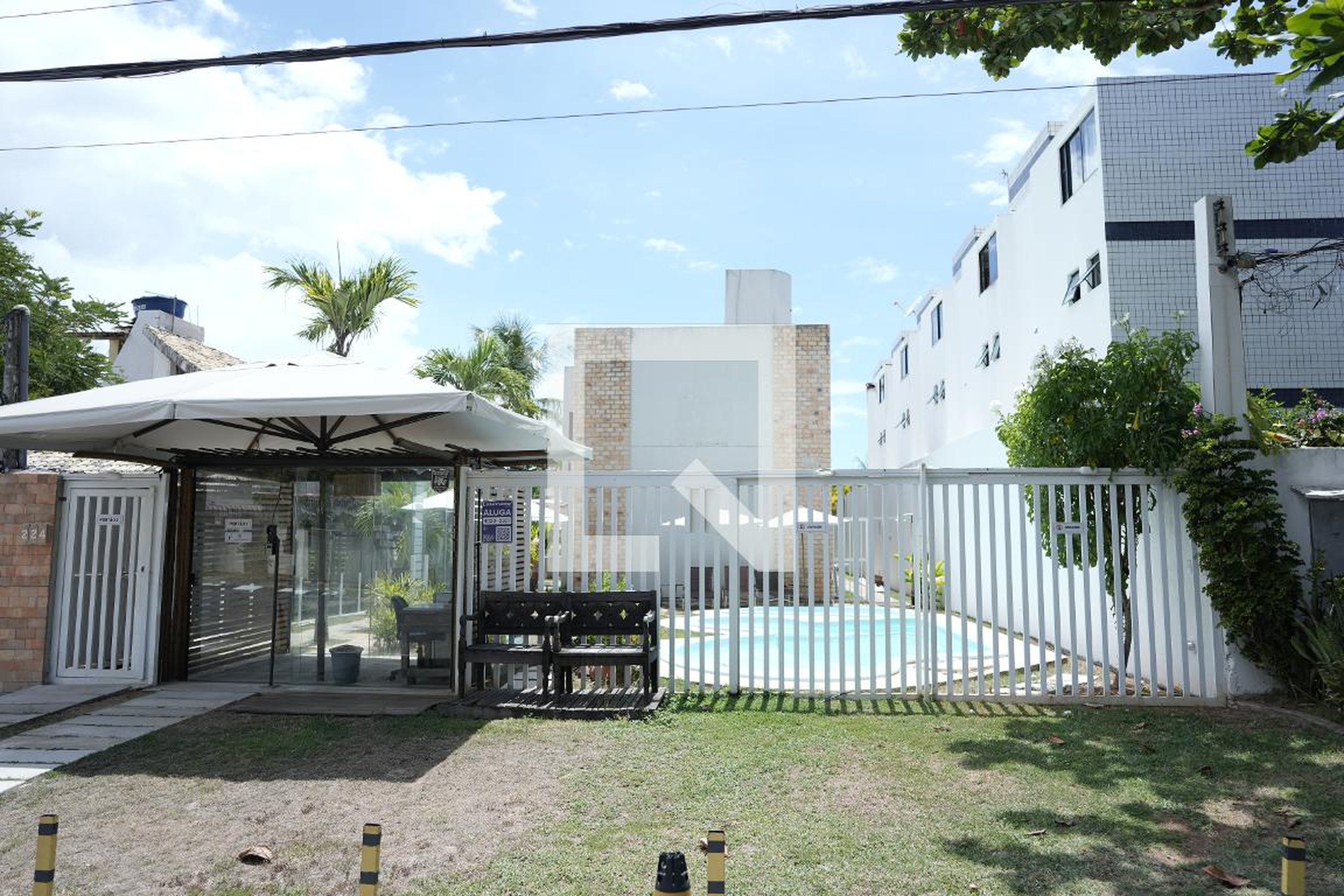 Fachada Condomínio em Rua Godofredo Filho, 45