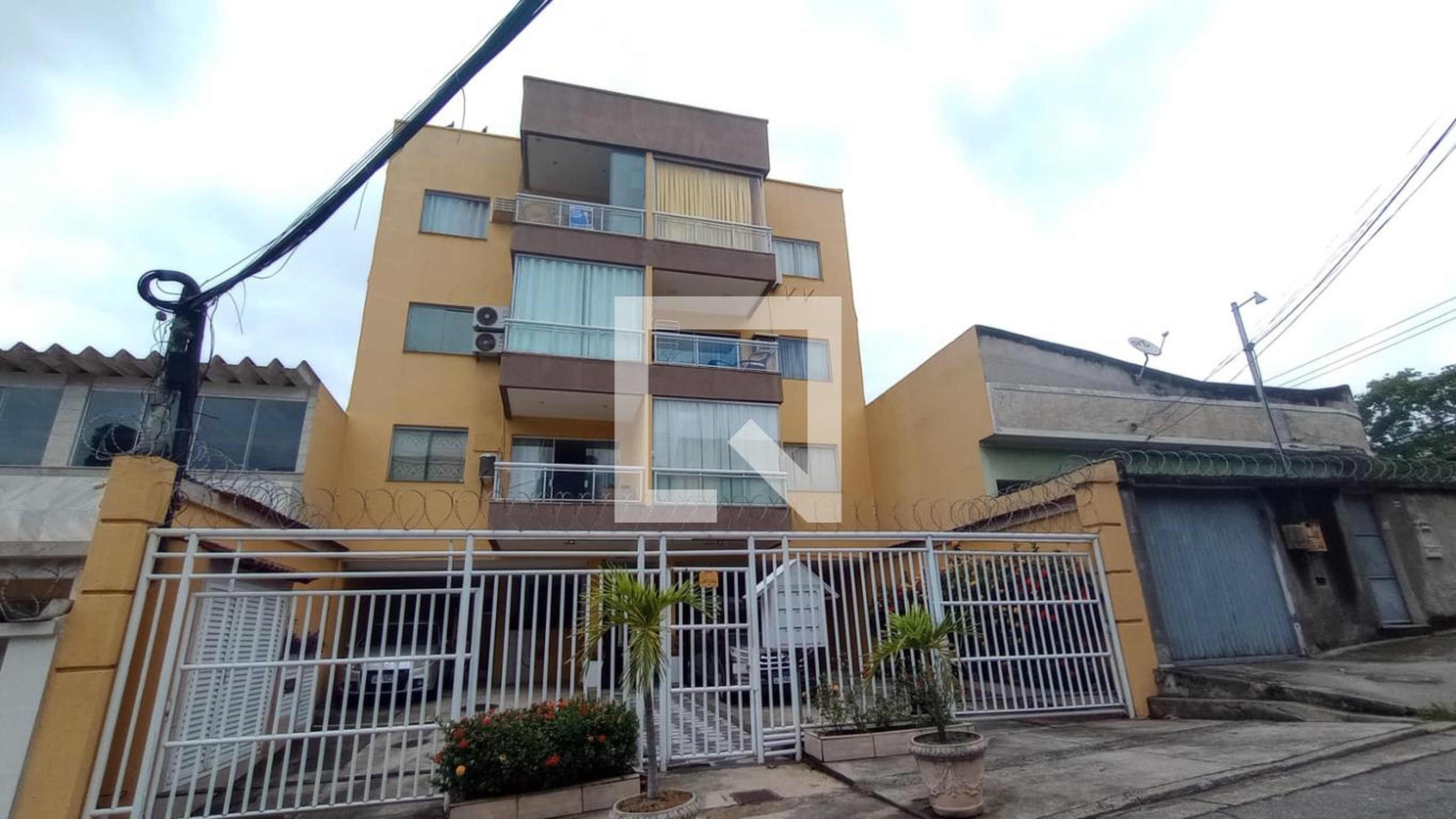 Fachada Condomínio Minacaria