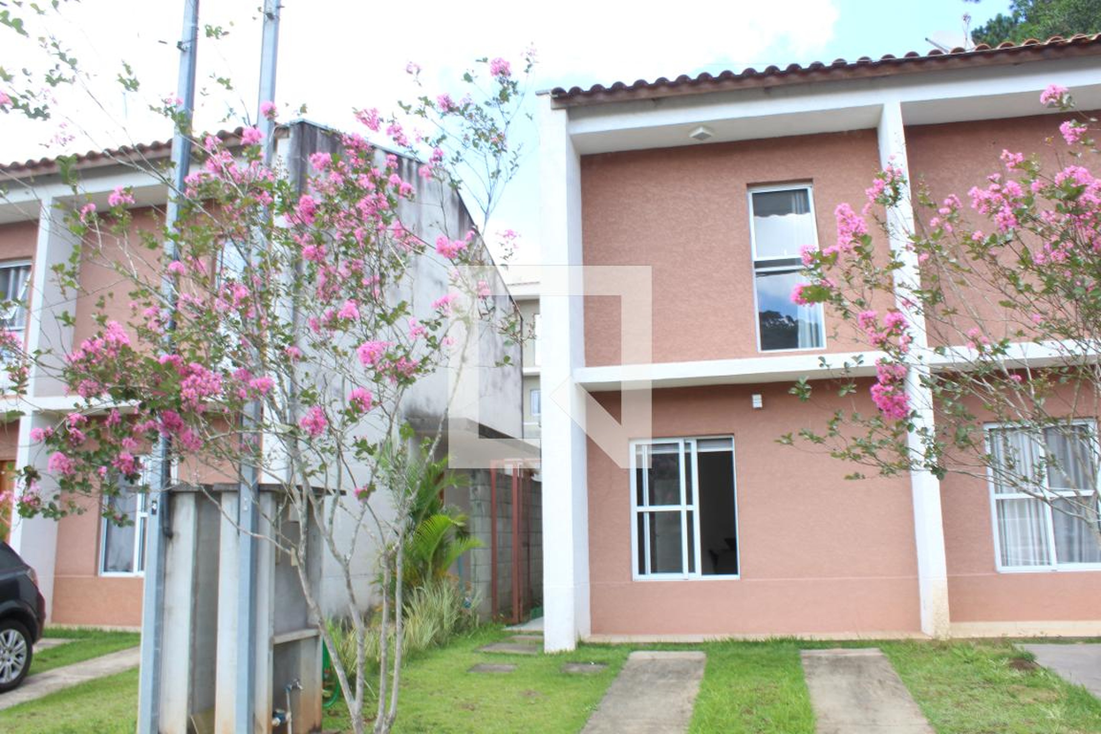 Fachada Condomínio em Avenida Vasco Massafeli, 2560