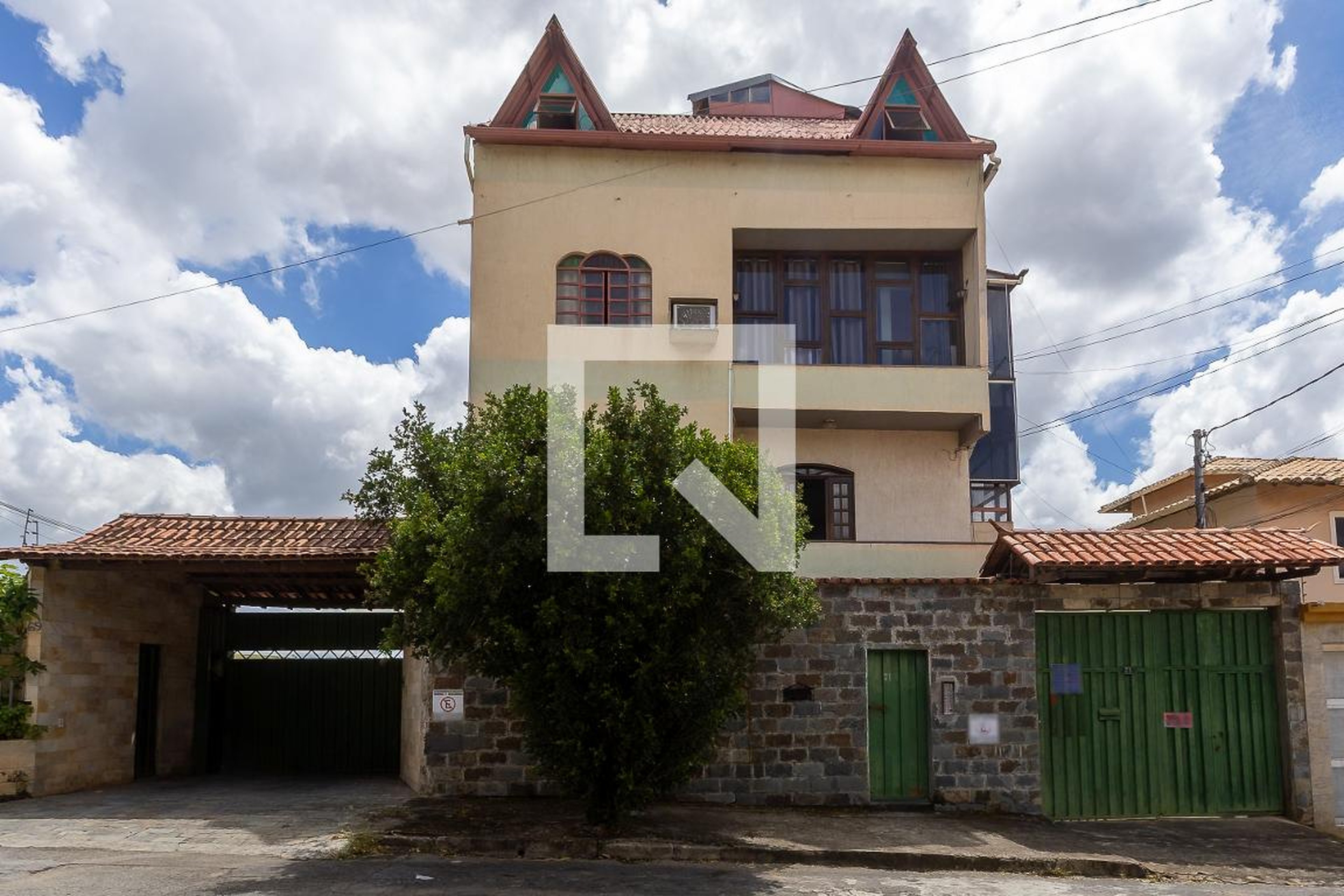 Fachada Edifício Debora