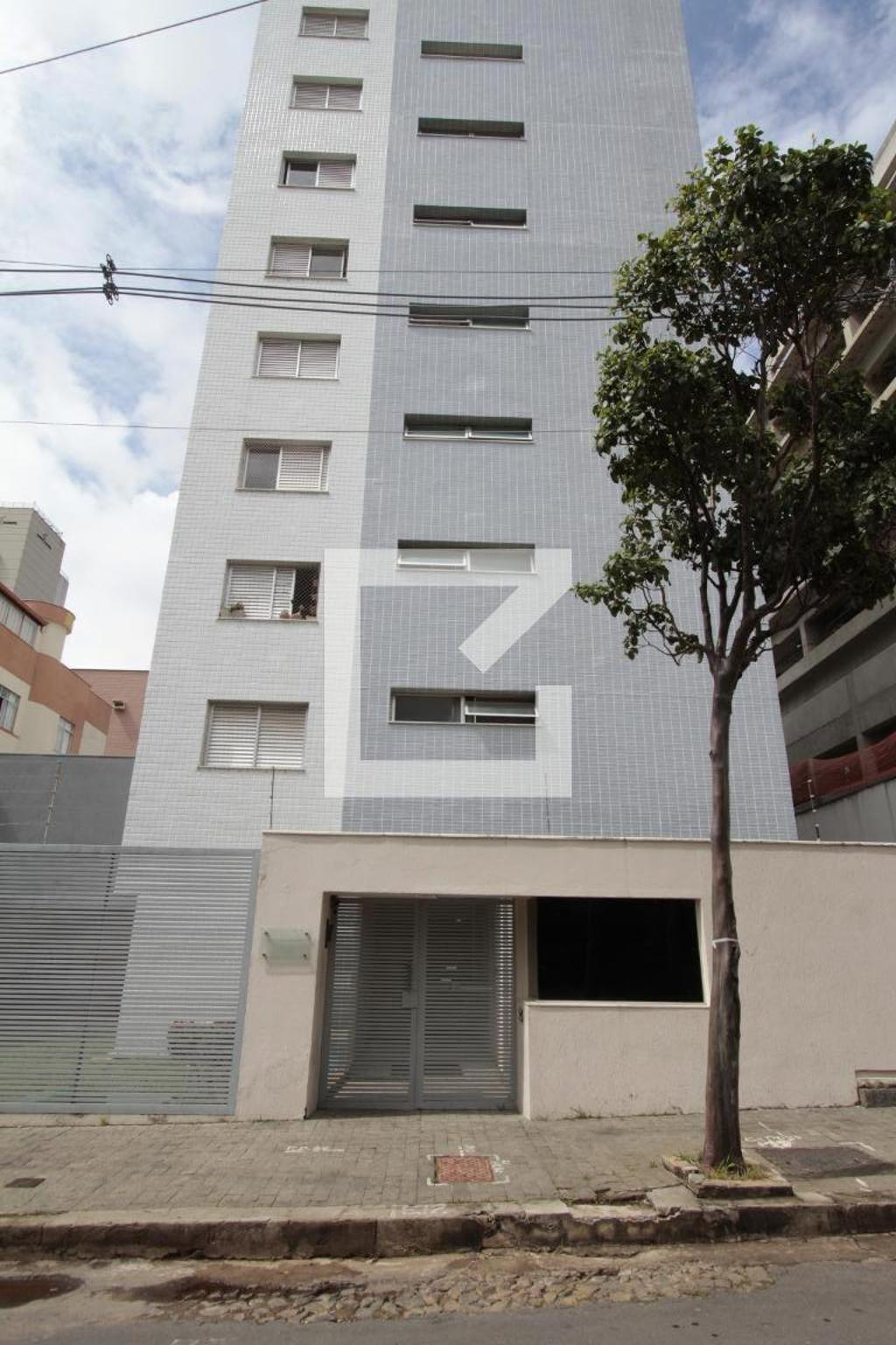 Fachada do Prédio Condomínio em Rua Oswaldo Cruz, 327