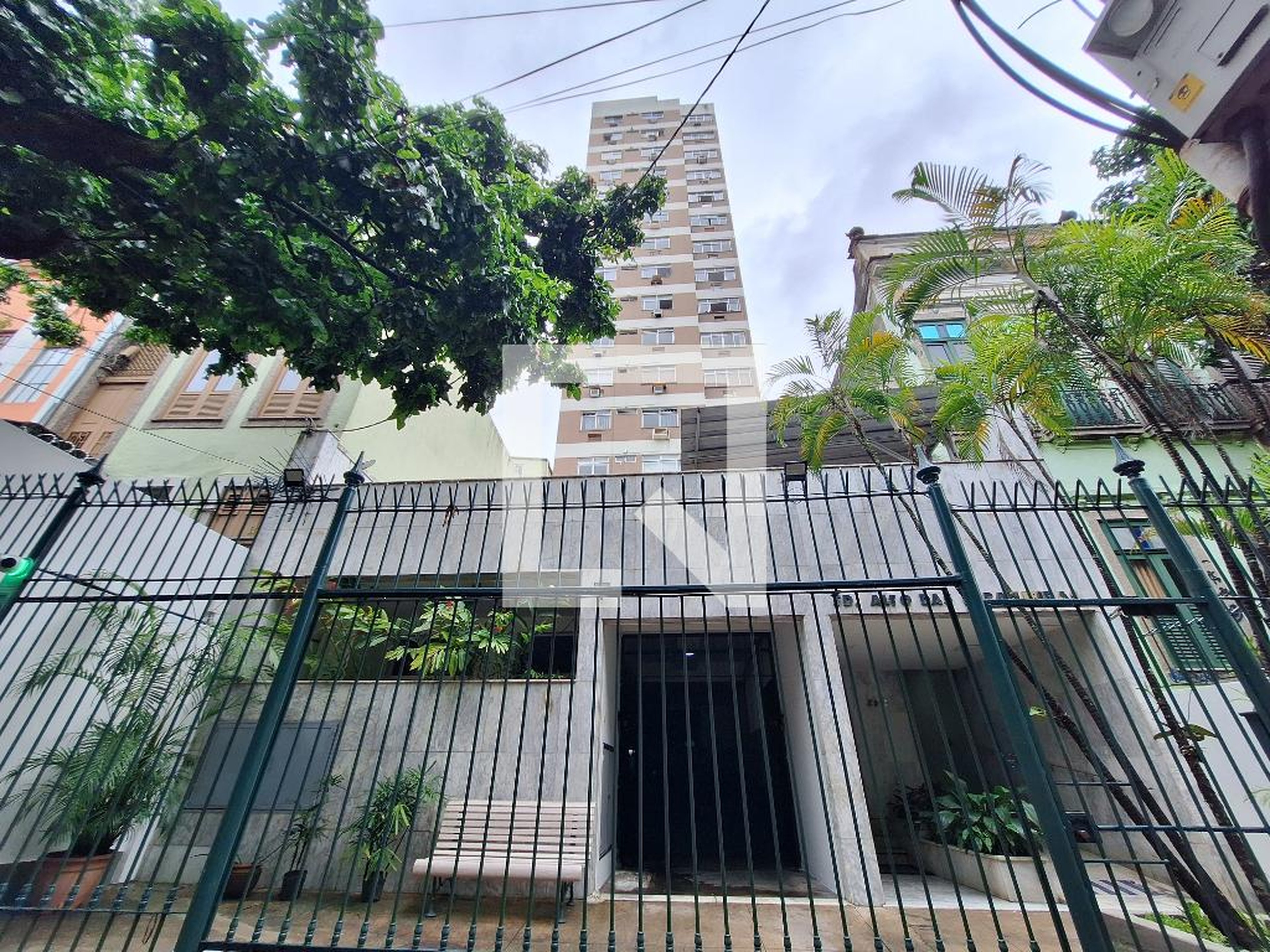 Fachada Edifício Alto das Laranjeiras