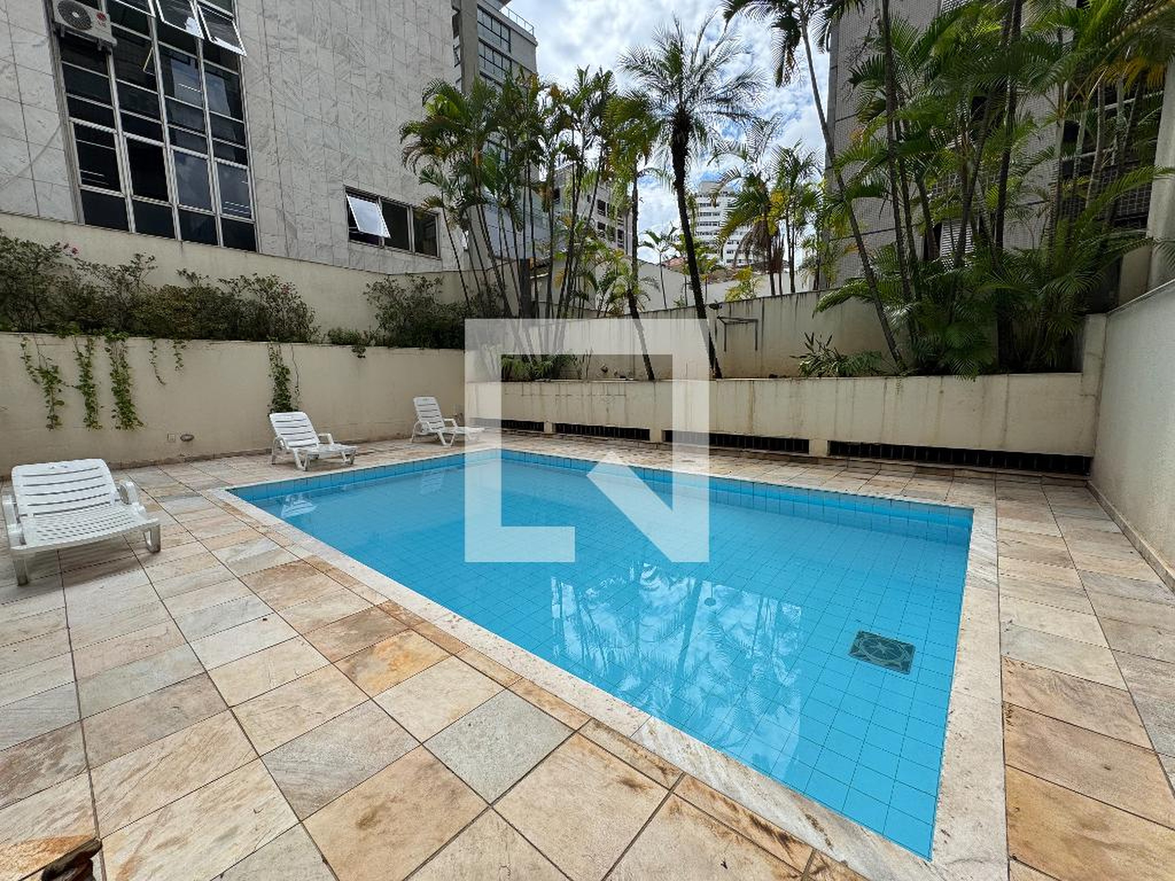 Piscina - Edifício Greenwich Village