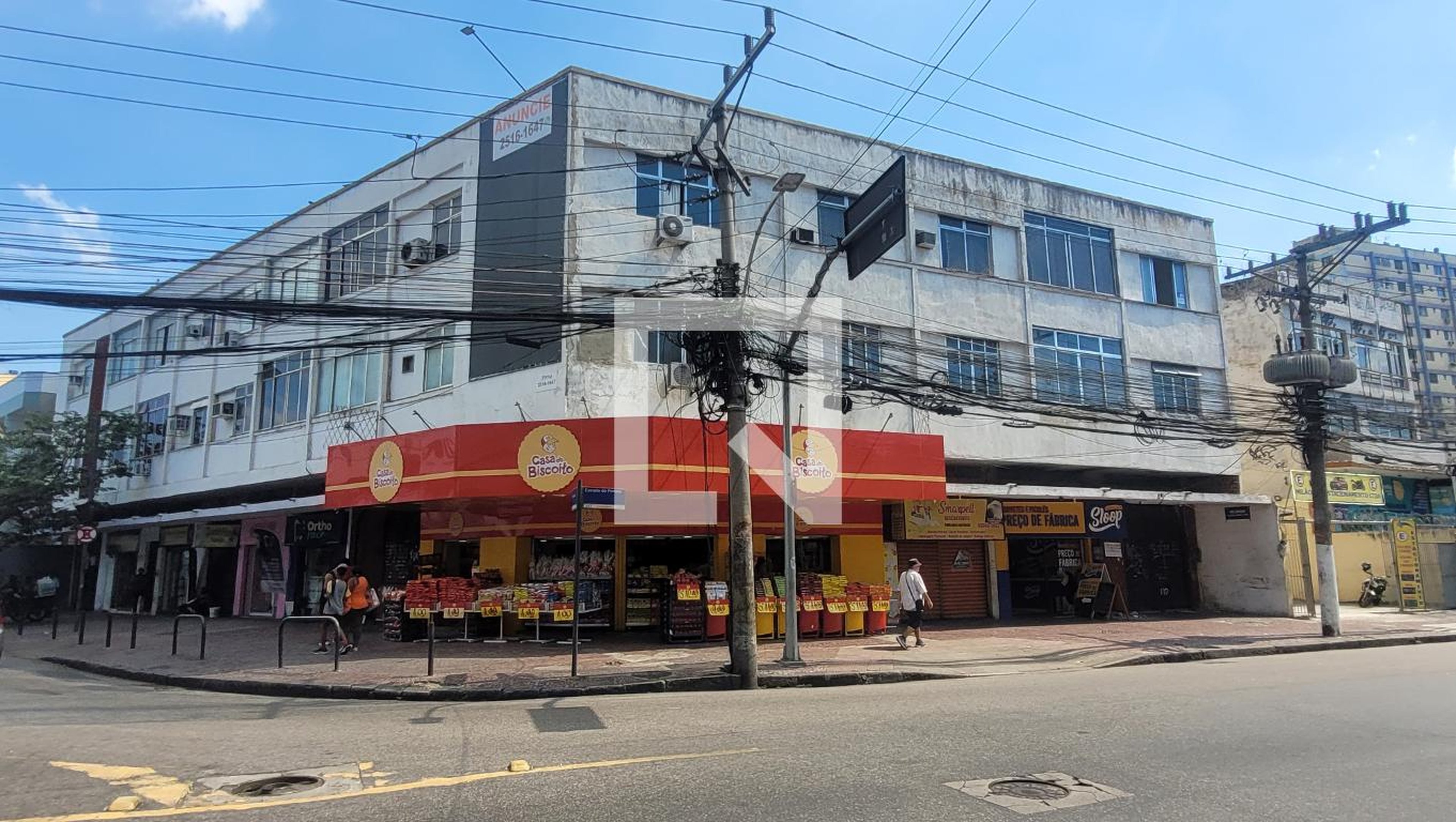 Fachada Condomínio em Rua Firmino Fragoso, 297