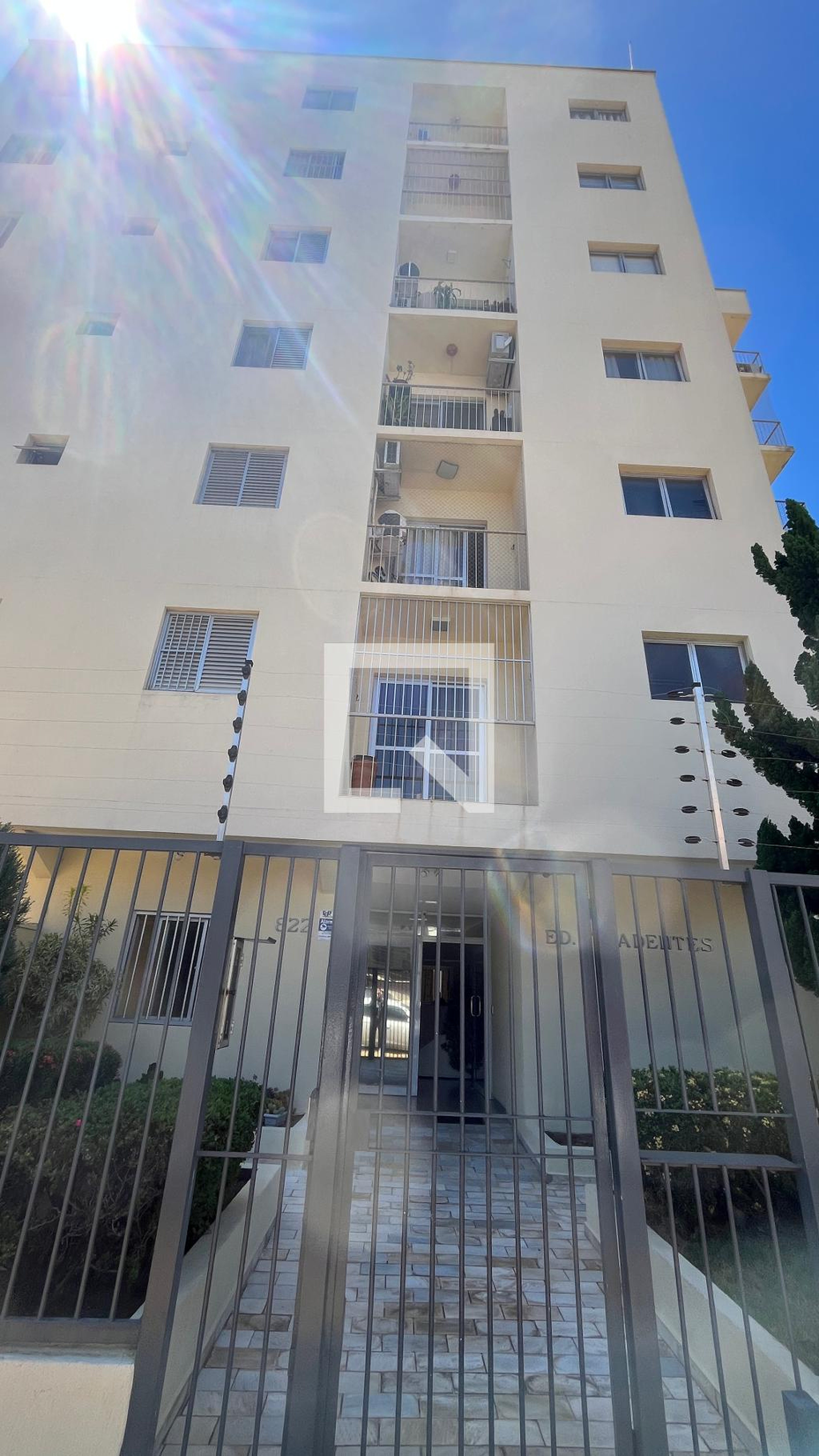 Fachada Condomínio em Rua Tiradentes, 822