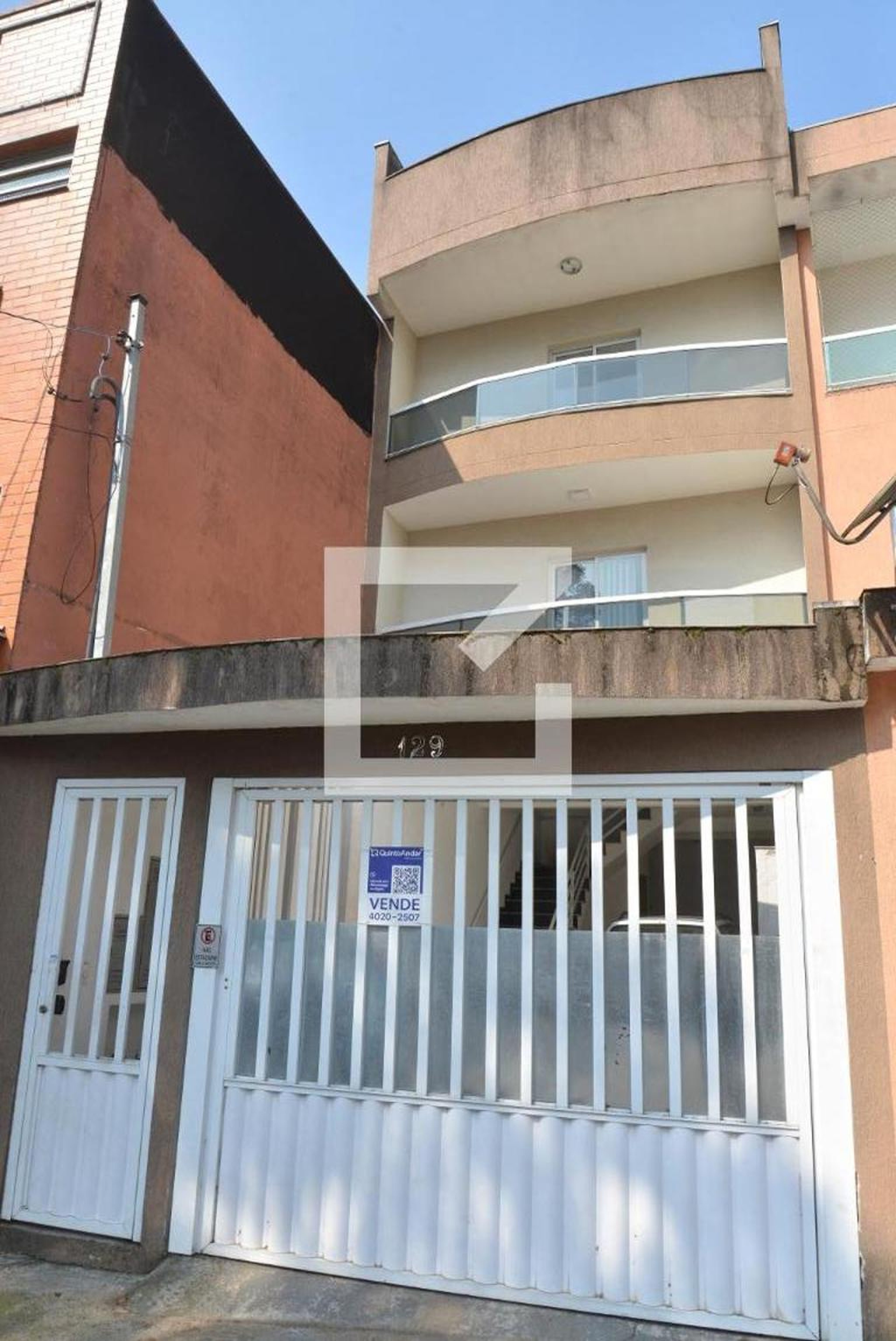 Fachada do Prédio Condomínio em Avenida Doutor Antônio Álvaro, 129