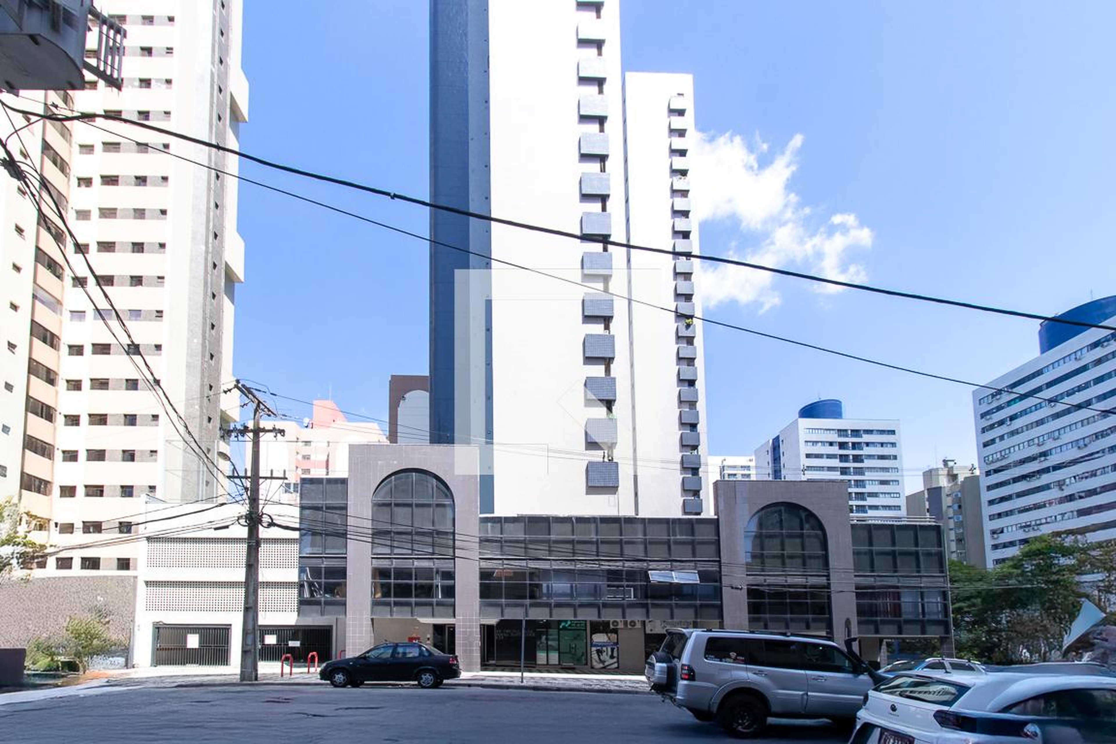 Fachada do Prédio Edifício Cristal Lake