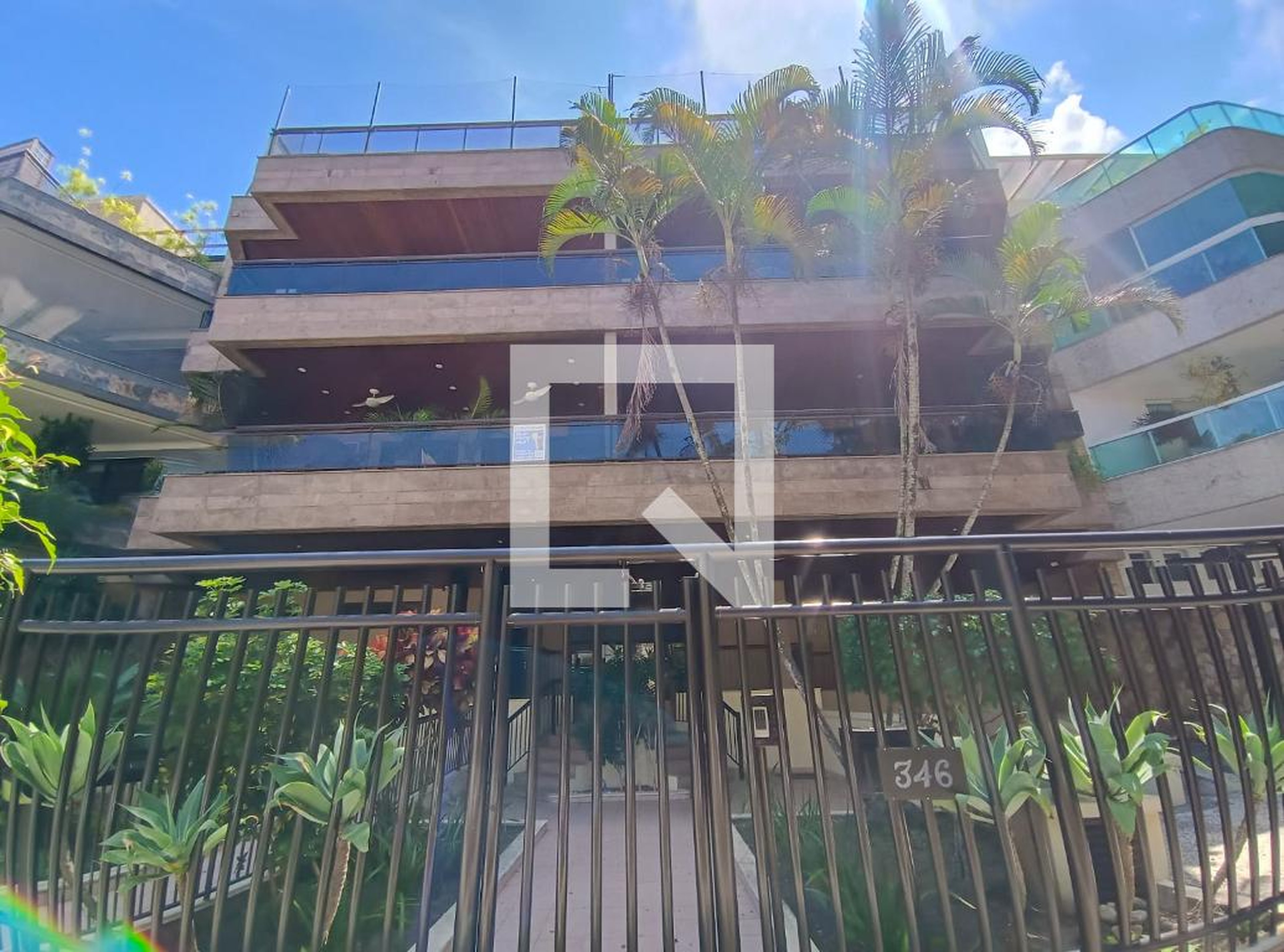 Fachada do Prédio Condomínio em Rua José Américo de Almeida, 346