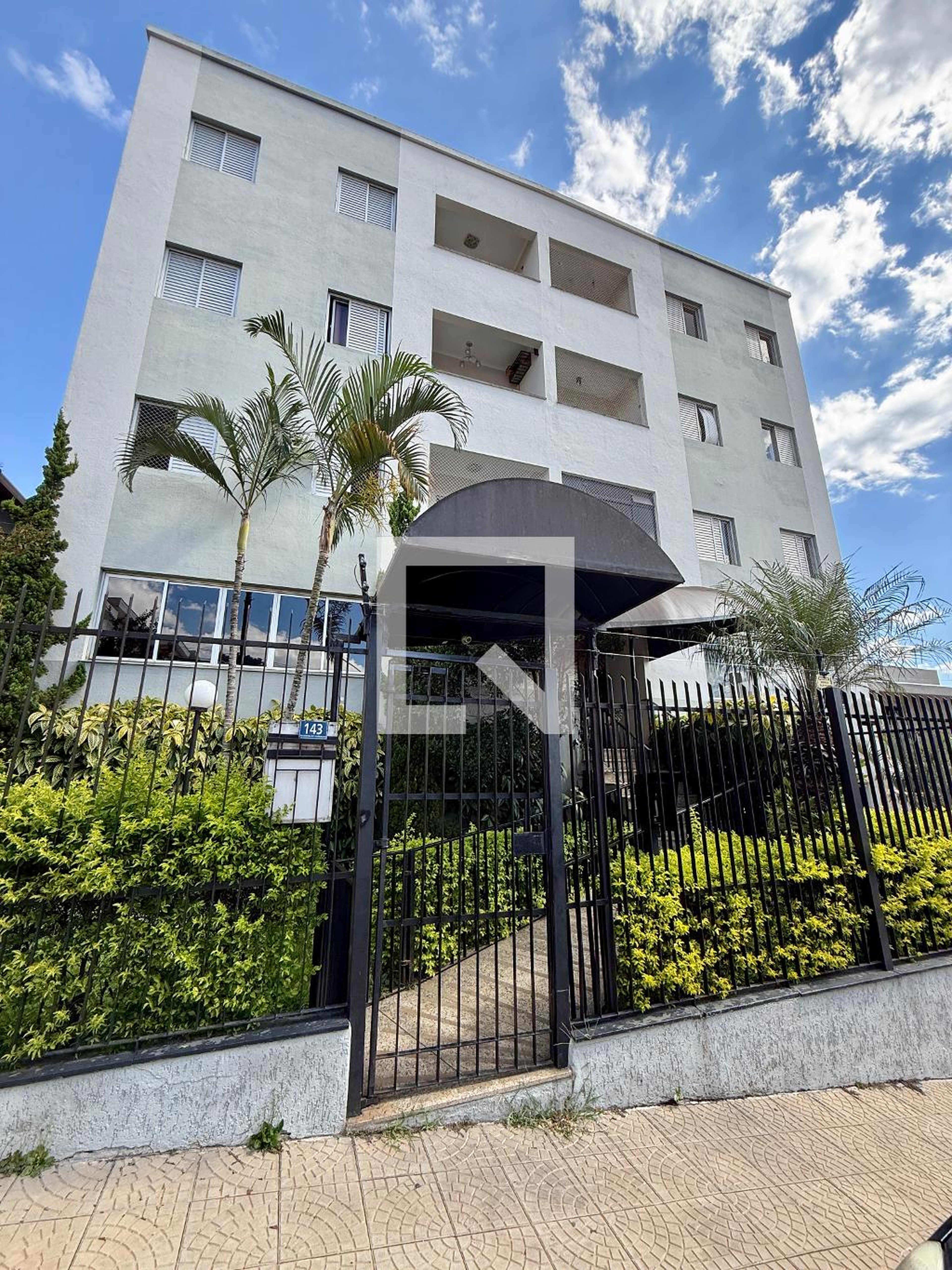 Fachada Condomínio em Rua Santo Eugênio, 161