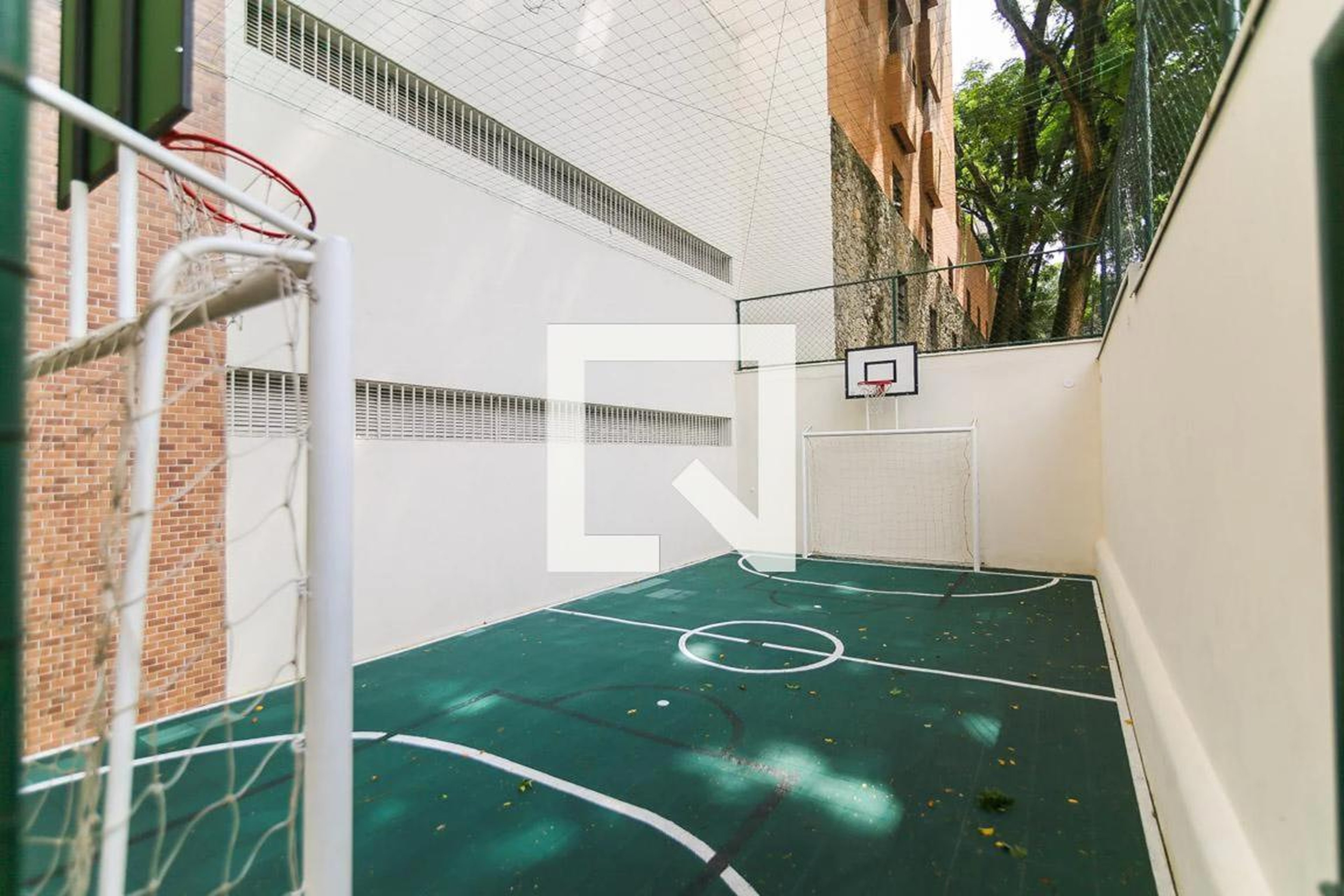 Área comum - Praça Guedala