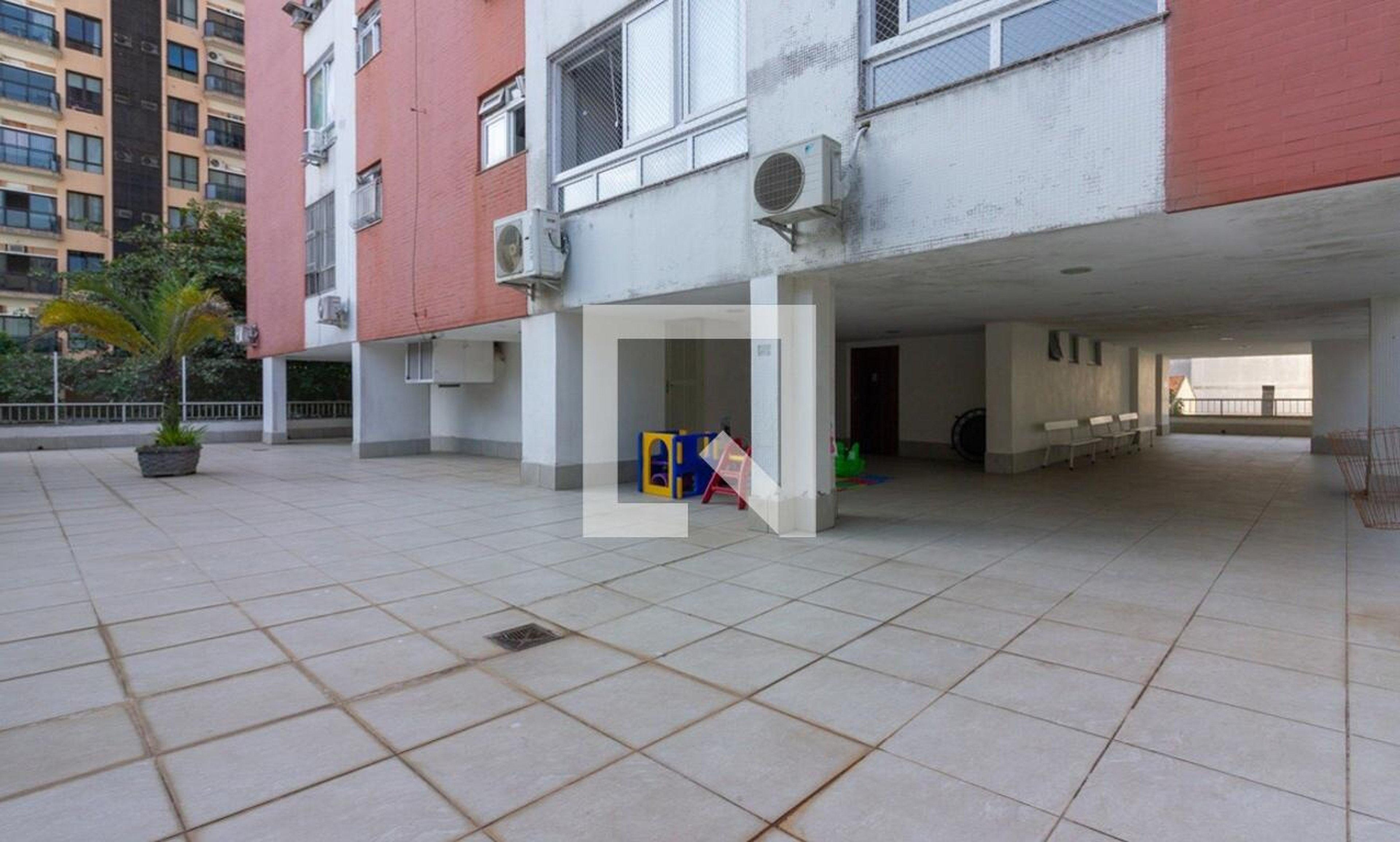 Área Externa - Solar de La Bretangne