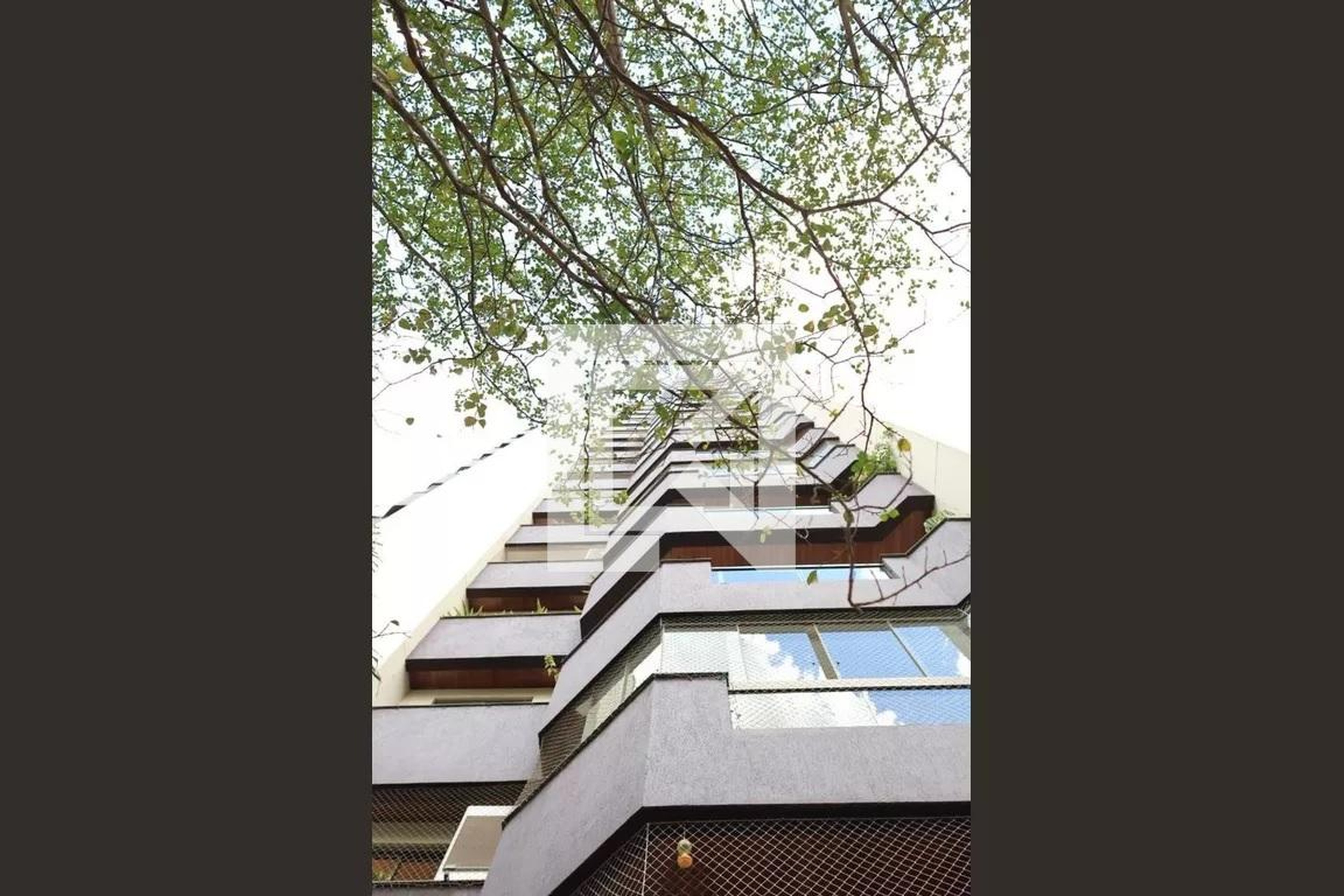 Fachada Edifício Casteli Amareto