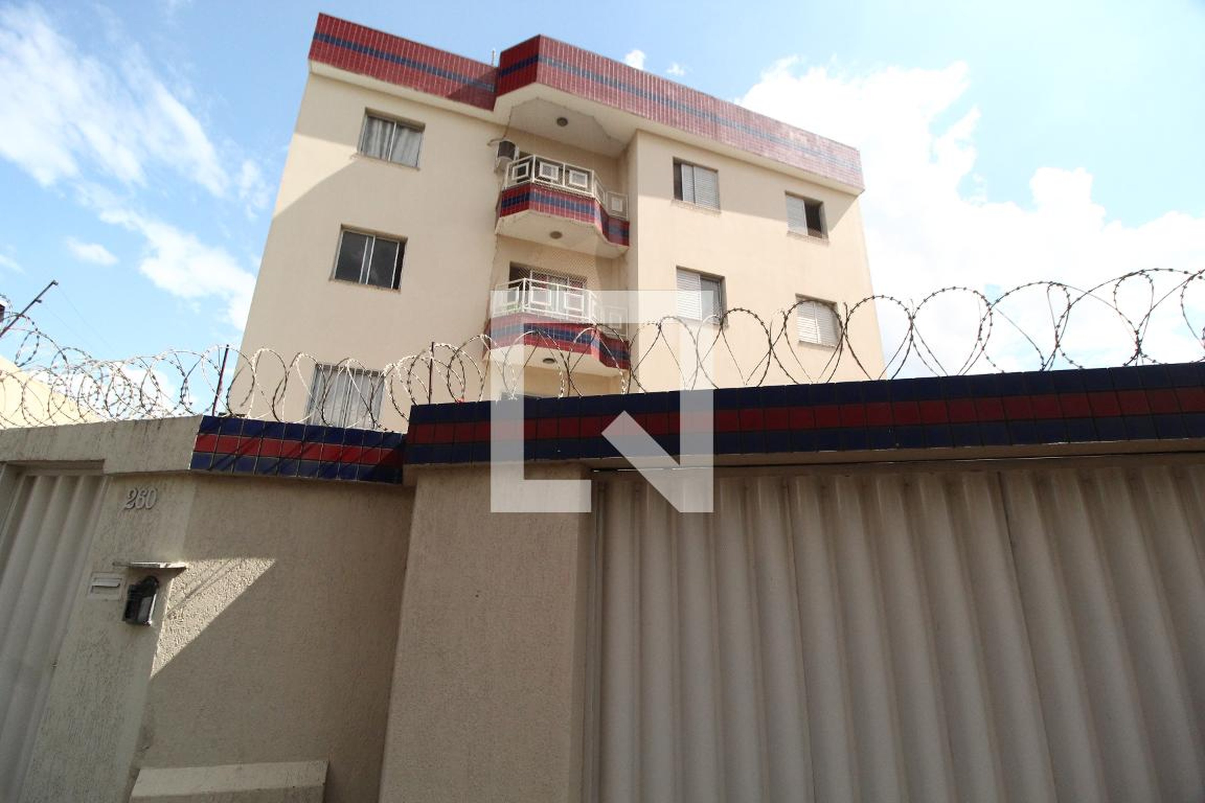 Fachada Condomínio em Alameda Uberaba, 260