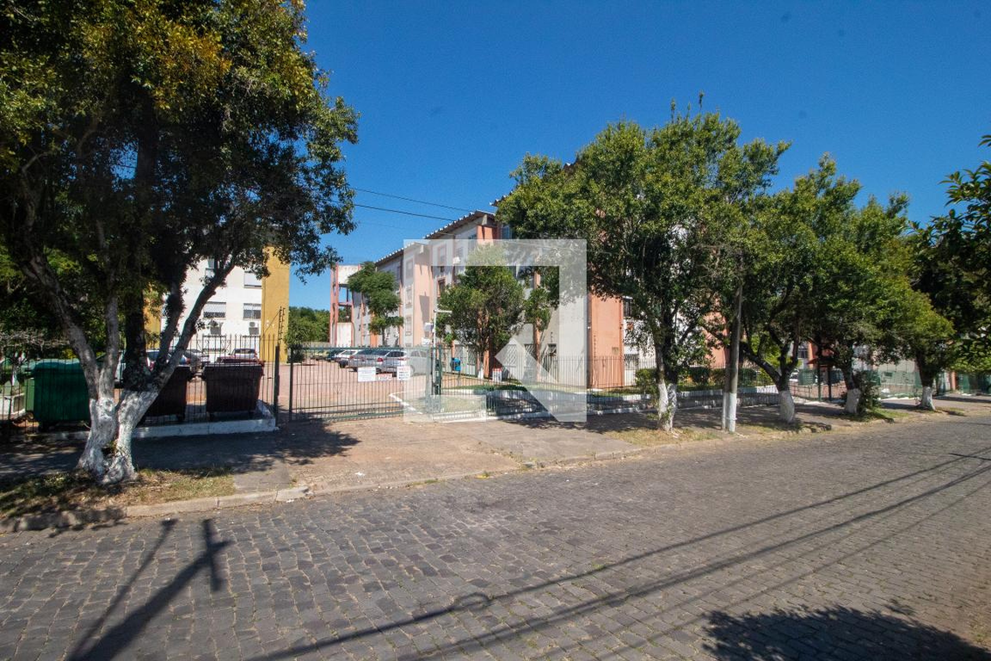 Fachada Condomínio em Rua Ventos do Sul, 500