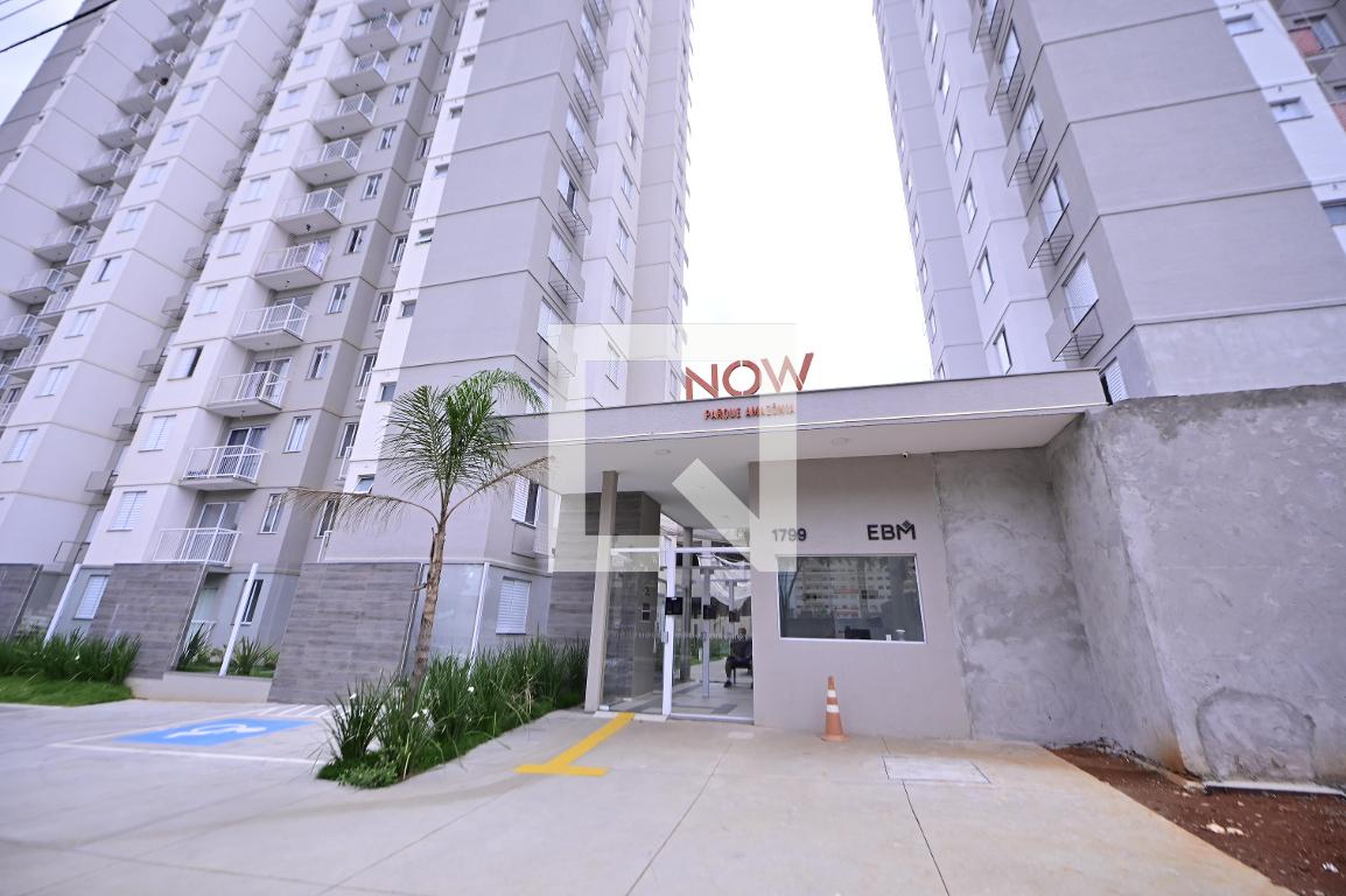 Fachada Condomínio em Avenida Padre Orlando de Morais, 2