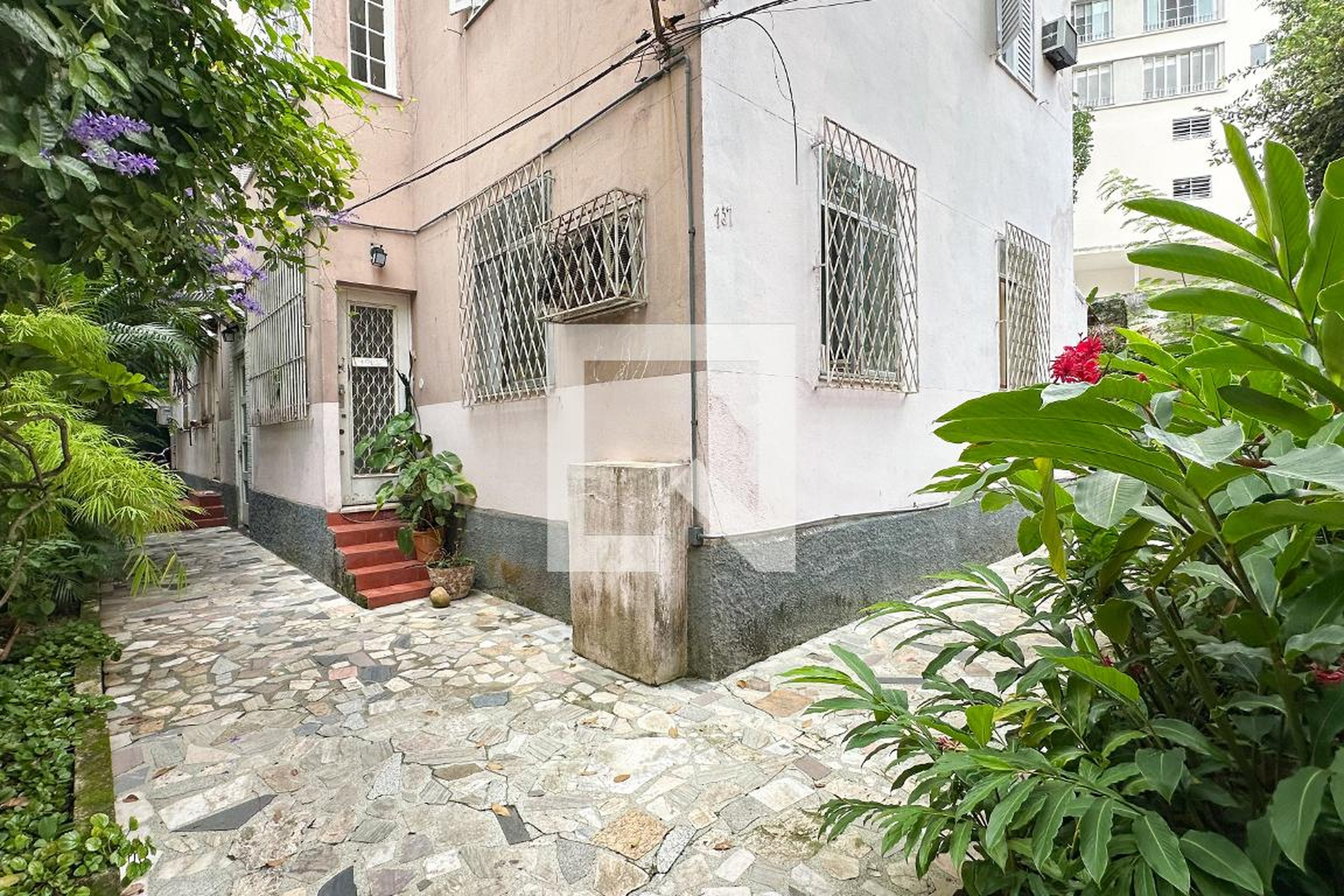 Entrada - Edifício Professor Saldanha