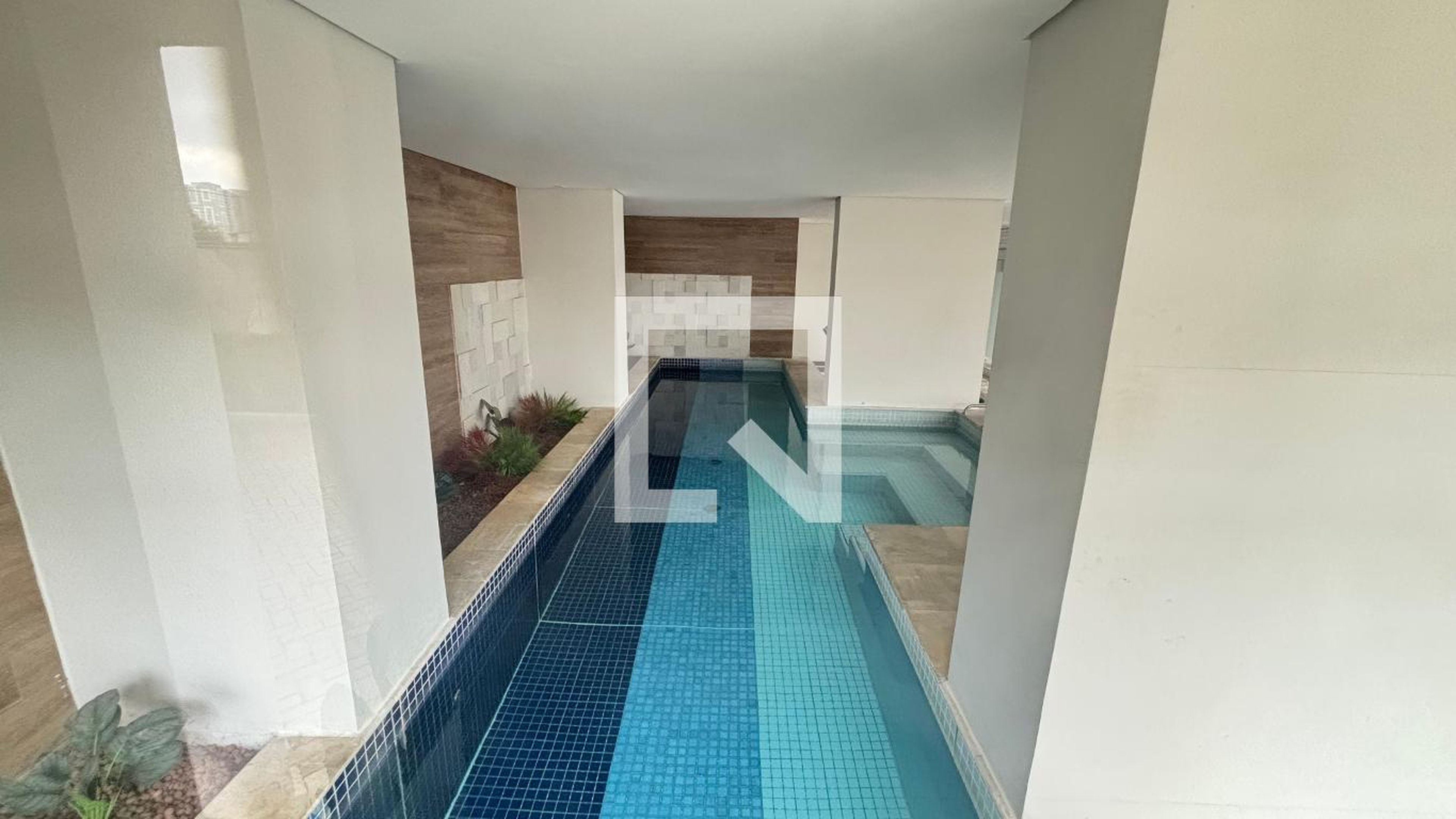 Piscina Coberta - Sonata