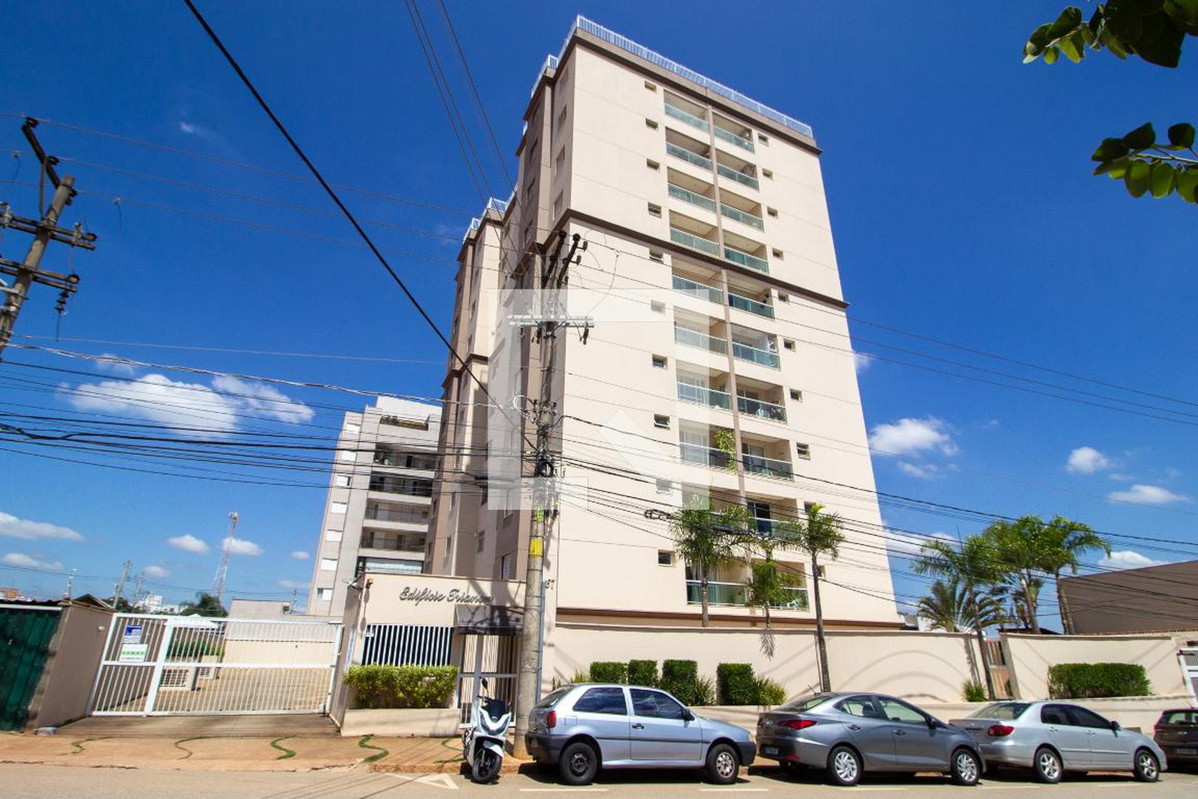 Fachada do Prédio Condomínio em Rua Capitão Pedro Tavares, 167