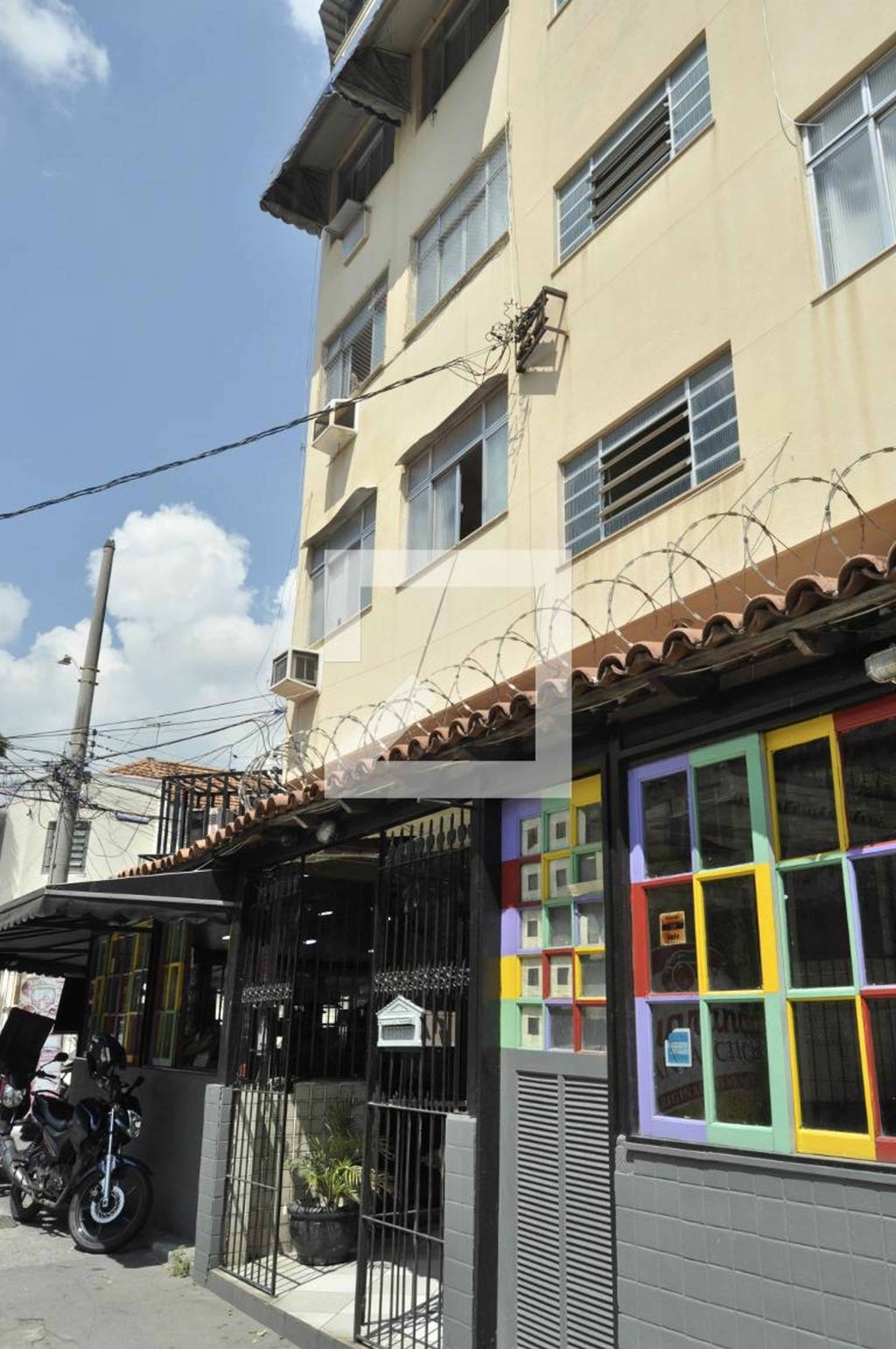 Fachada Condomínio em Rua Engenheiro Nazareth, 70